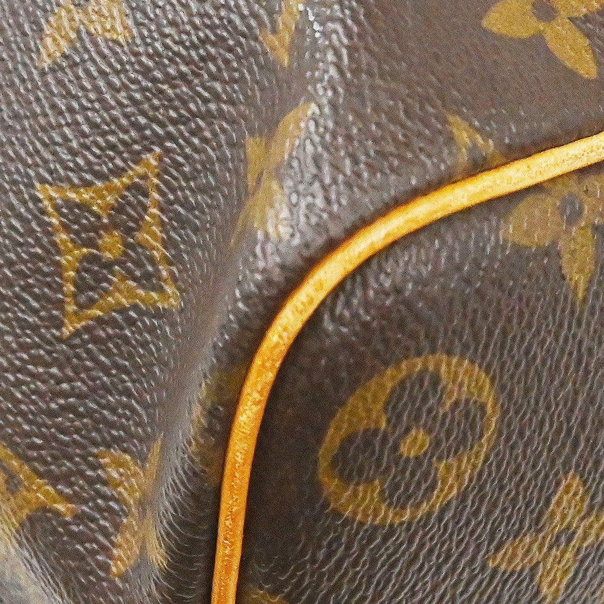 Louis Vuitton Keepall Monogram Canvas Brown Canvas Travel Bag Bag (Pre-Owned)