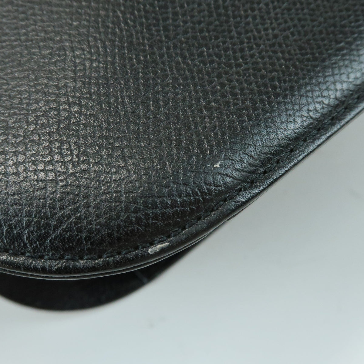 Valentino Garavani Vlogo Flap Leather Black Leather Shoulder Bag Bag (Pre-Owned)