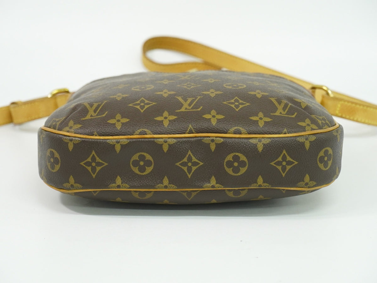 Louis Vuitton Odeon Monogram Canvas Brown Canvas Shoulder Bag Bag (Pre-Owned)