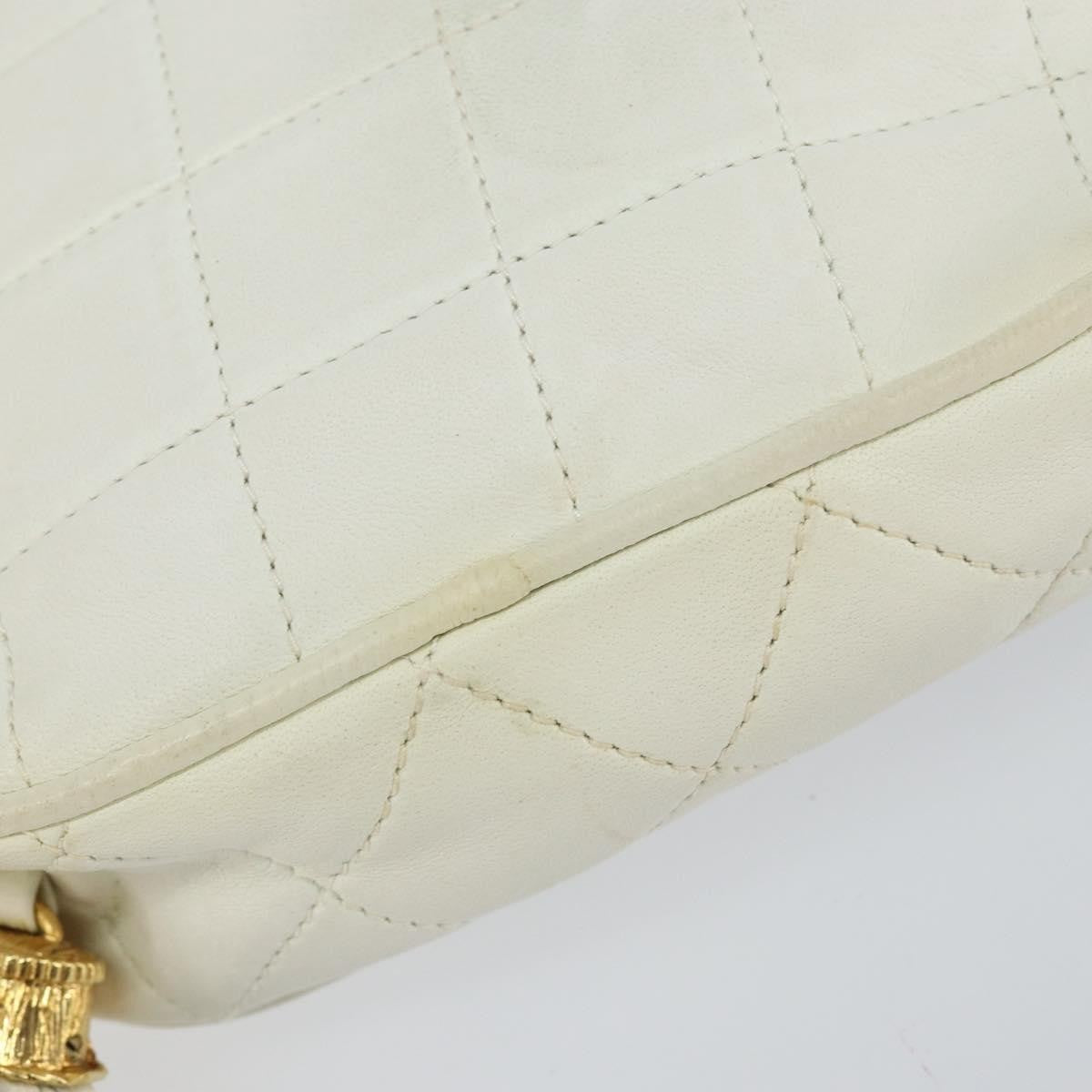 Chanel Vintage Diamond Tassel Quilted Lambskin White Leather Crossbody Bag Bag (Pre-Owned)