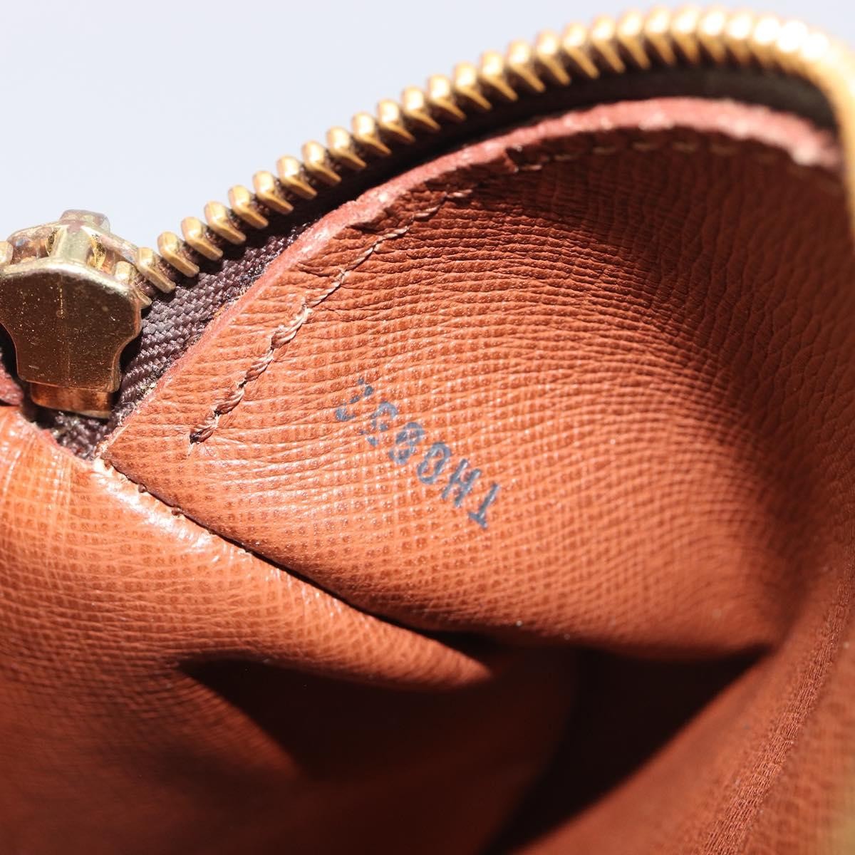 Louis Vuitton Papillon Monogram Canvas Brown Canvas Handbag (Pre-Owned)