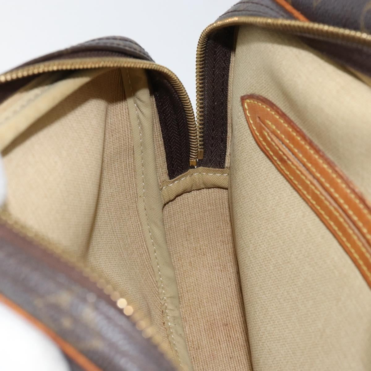 Louis Vuitton Reporter Monogram Canvas Brown Canvas Shoulder Bag Bag (Pre-Owned)