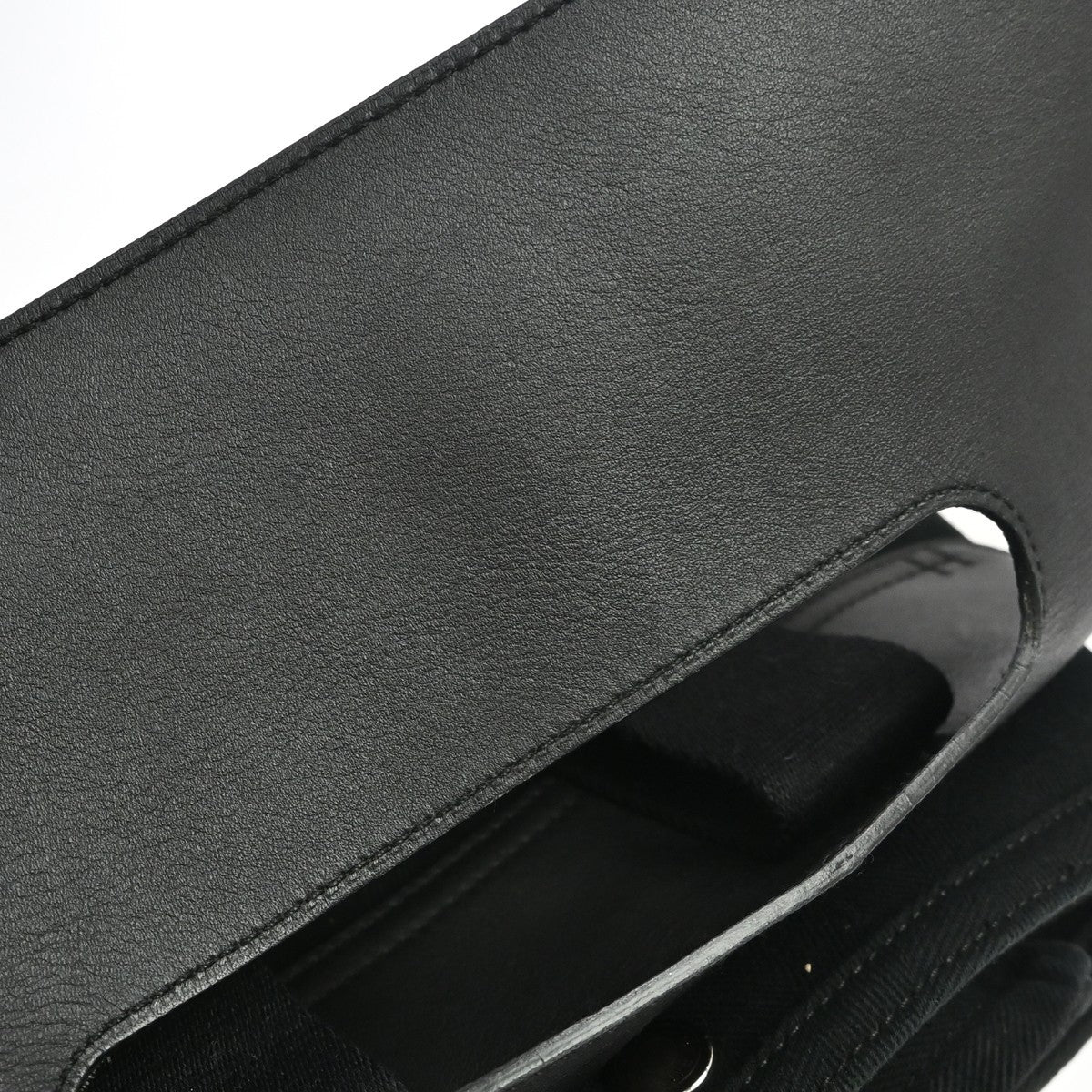 Hermes Valparaiso Toile And Leather Black Canvas Handbag (Pre-Owned)