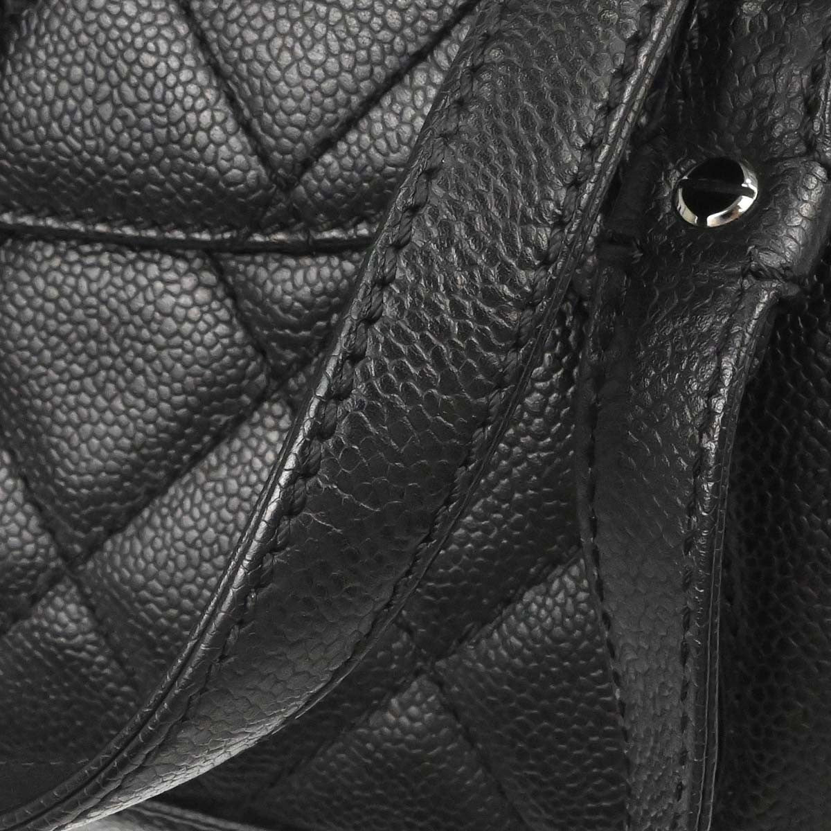 Chanel Mademoiselle Lock Quilted Caviar Black Leather Shoulder Bag Bag (Pre-Owned)