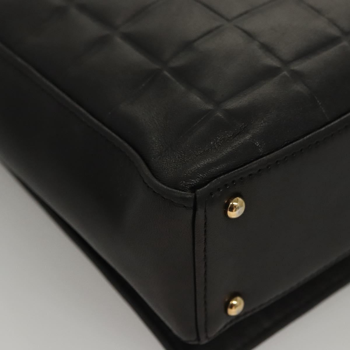 Chanel Chocolate Bar Cc Quilted Leather Black Leather Shoulder Bag Bag (Pre-Owned)