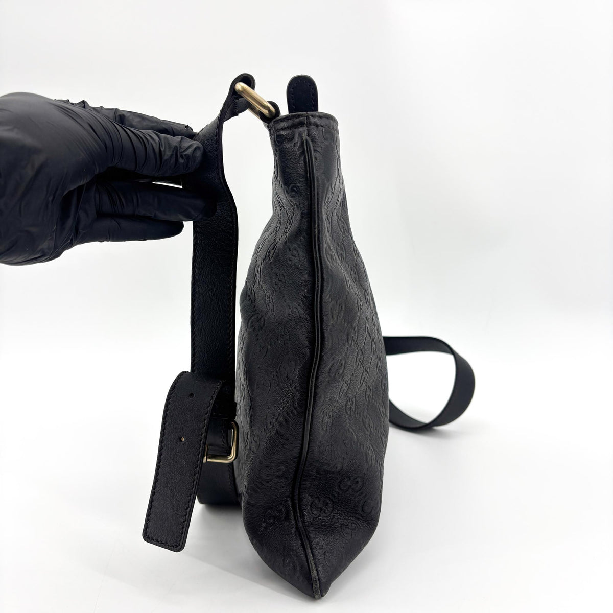 Gucci Crossbody Guccissima Leather Black Calfskin Crossbody Bag Bag (Pre-Owned)