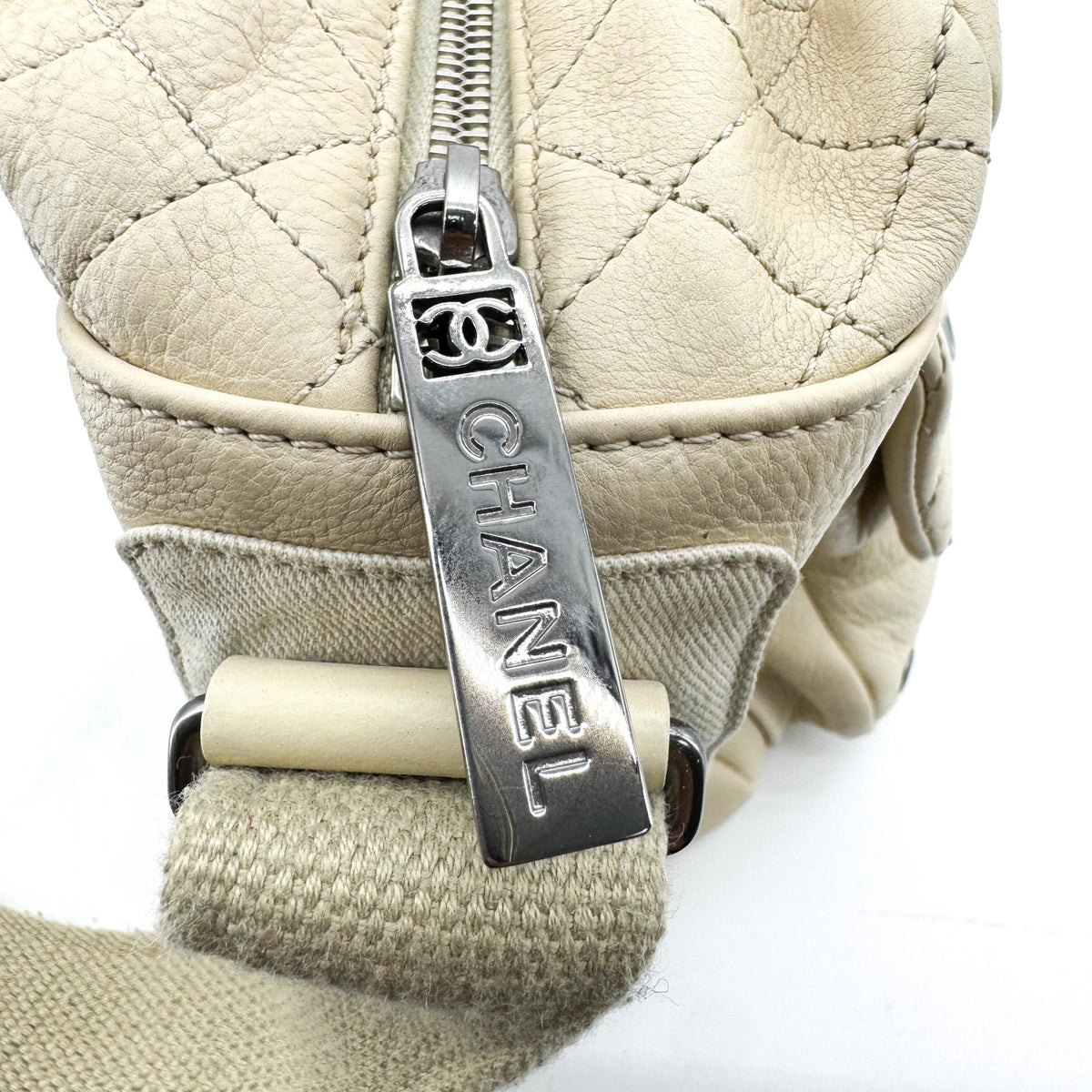Chanel Sport Line Double Pocket Zip Messenger Leather Beige Leather Crossbody Bag Bag (Pre-Owned)