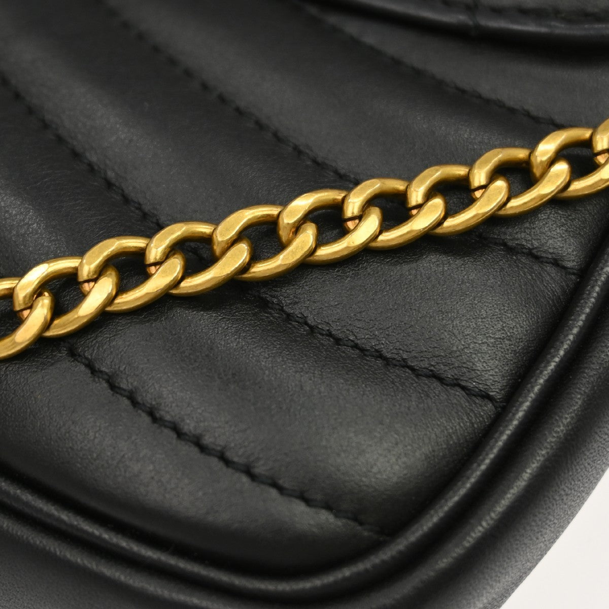 Louis Vuitton New Wave Chain Quilted Leather Black Leather Handbag (Pre-Owned)