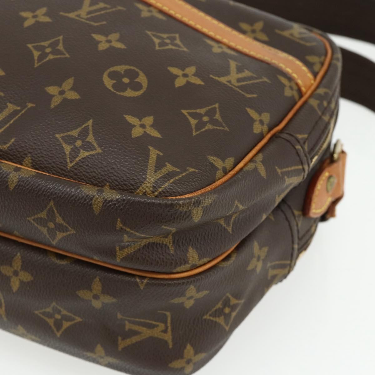 Louis Vuitton Reporter Monogram Canvas Brown Canvas Handbag (Pre-Owned)