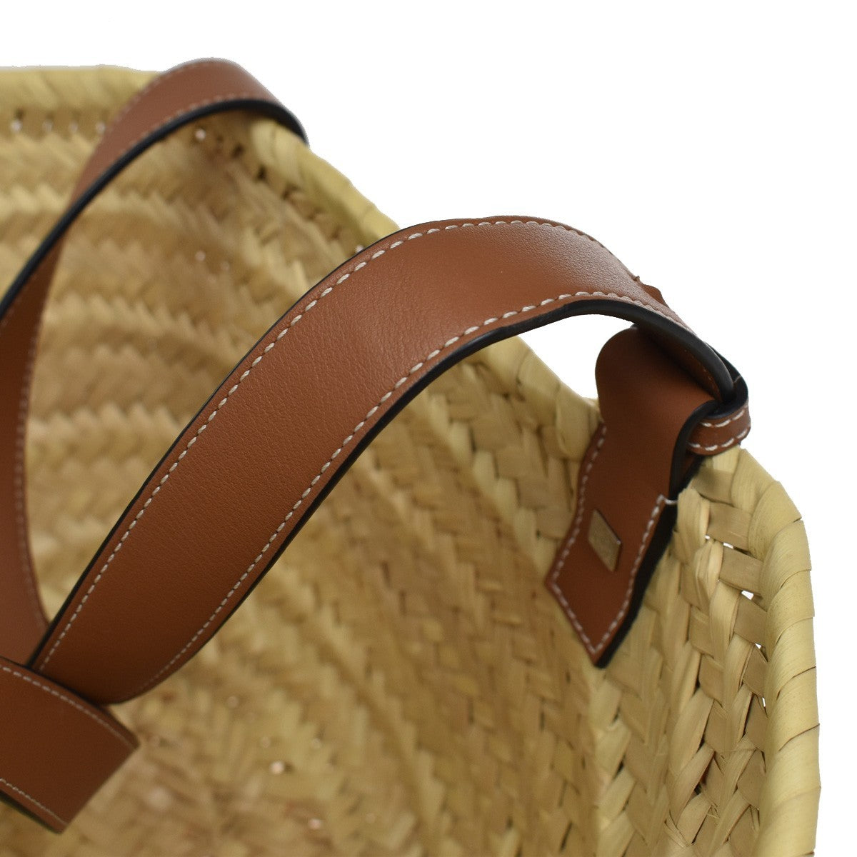 Loewe Basket Woven Raffia With Applique Beige Wicker Tote Bag Bag (Pre-Owned)