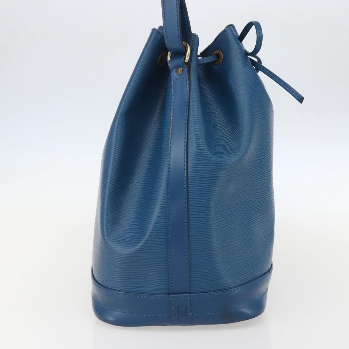 Louis Vuitton Noe Epi Leather Blue Leather Shoulder Bag Bag (Pre-Owned)
