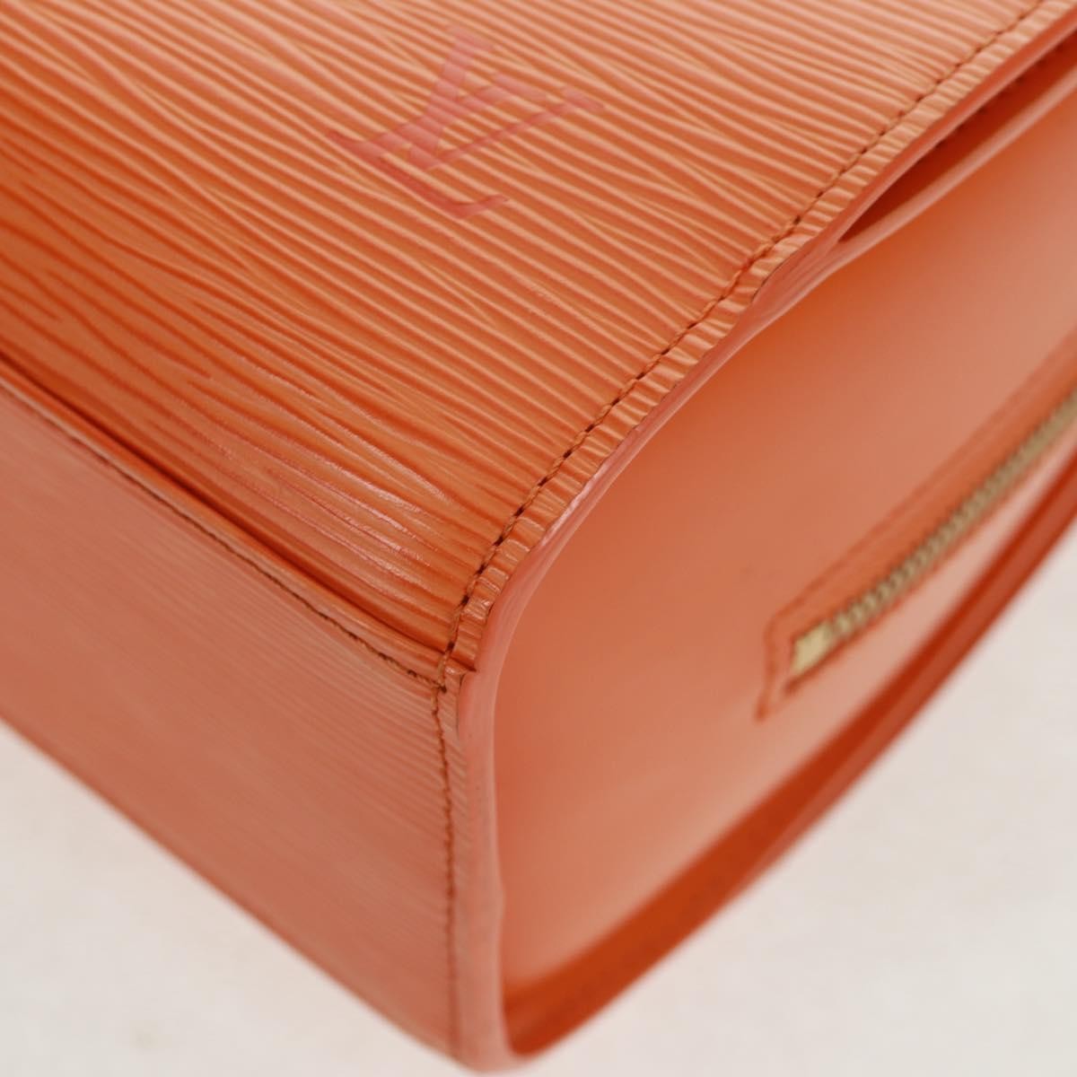Louis Vuitton Pont Neuf Epi Leather Orange Leather Handbag (Pre-Owned)