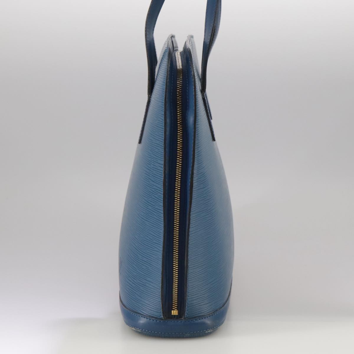 Louis Vuitton Lussac Blue Leather Shoulder Bag (Pre-Owned)
