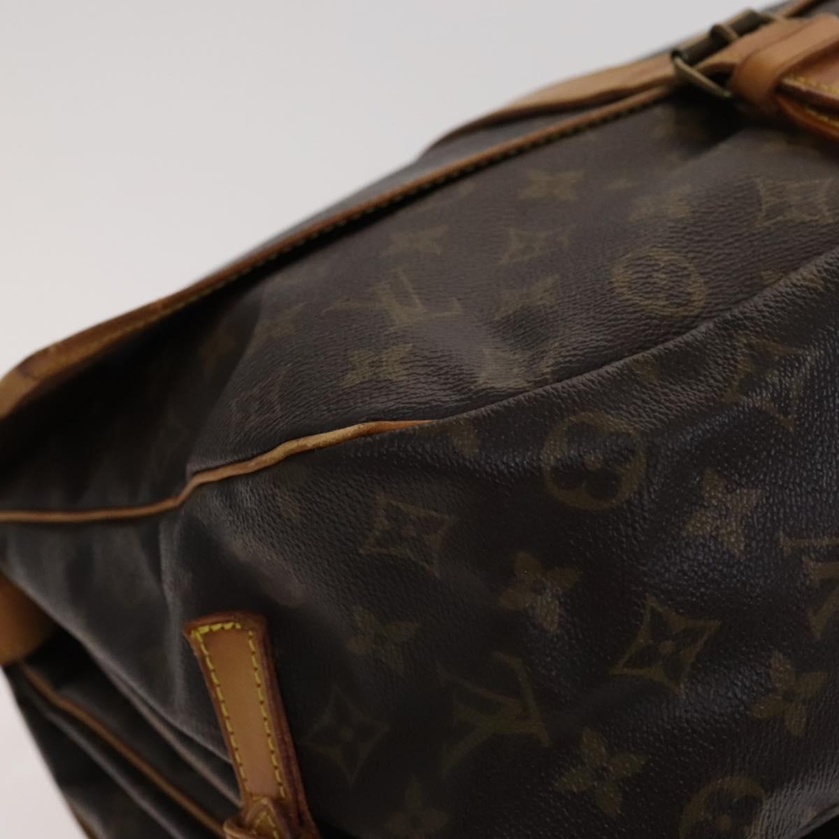 Louis Vuitton Saumur 35 Brown Canvas Shoulder Bag (Pre-Owned)