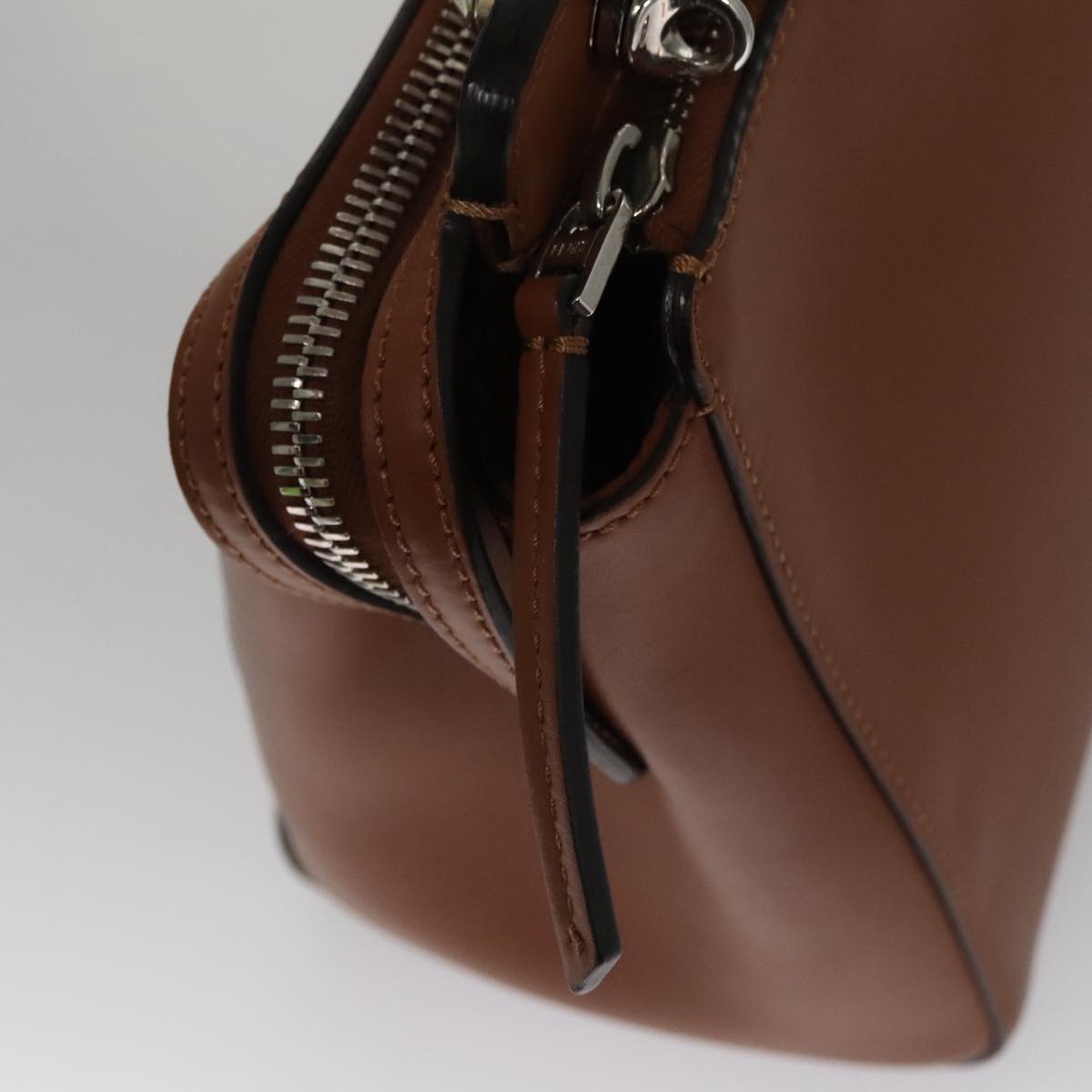 Fendi Dot Com Brown Leather Handbag (Pre-Owned)