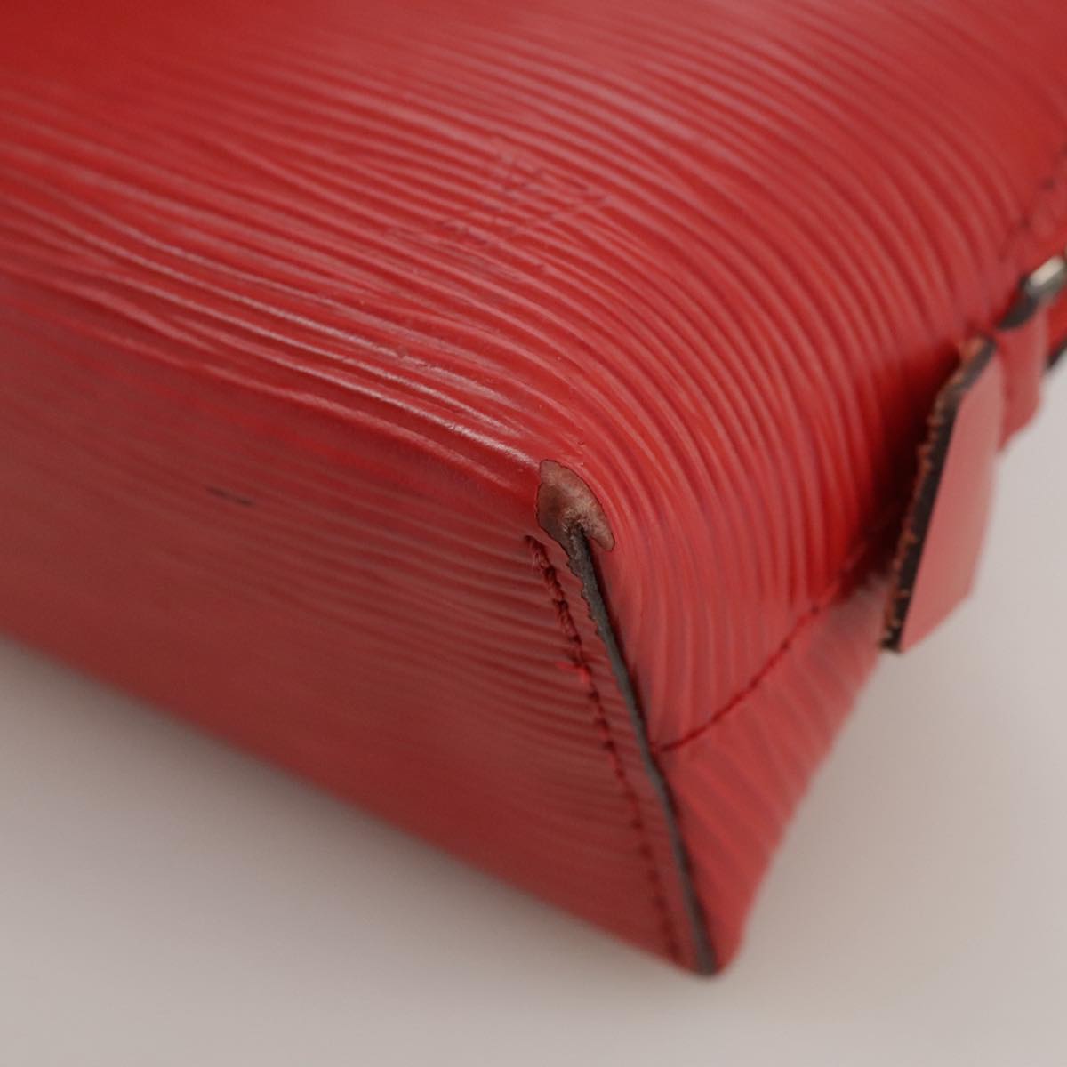 Louis Vuitton Cosmetic Pouch Red Leather Clutch Bag (Pre-Owned)