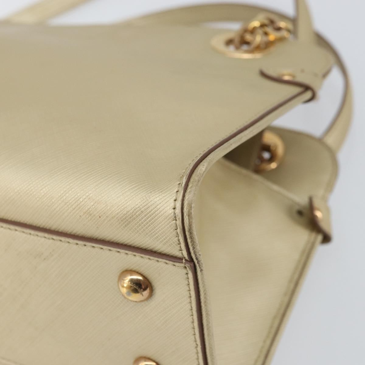 Salvatore Ferragamo Gancini Leather Gold Leather Shoulder Bag Bag (Pre-Owned)