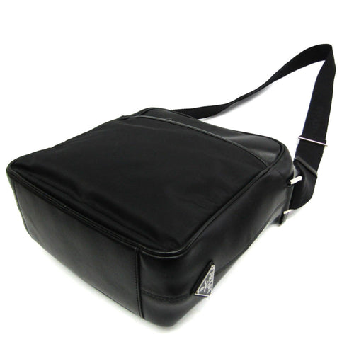 Prada -- Black Leather Shoulder Bag (Pre-Owned)