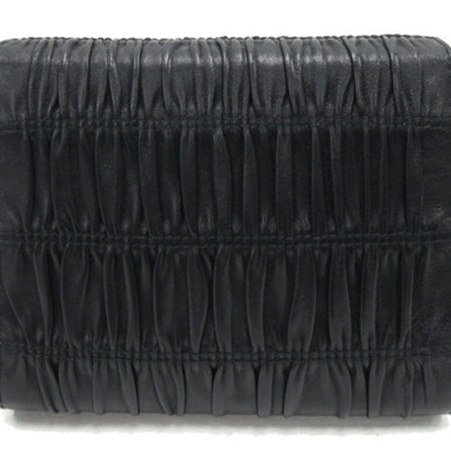 Prada -- Black Leather Shoulder Bag (Pre-Owned)