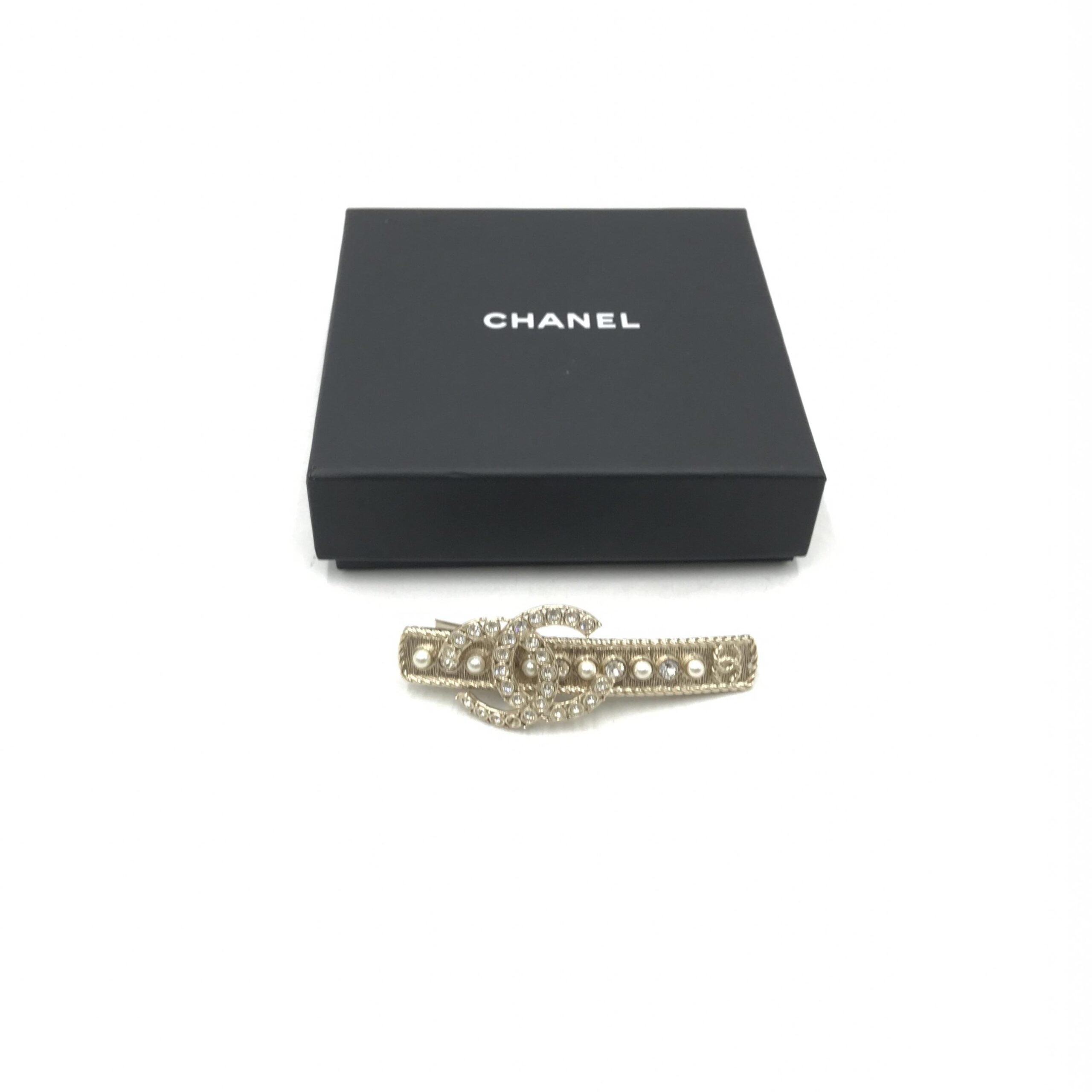 Chanel Crystal Pearl CC Hair Women's Clip (Pre-Owned)