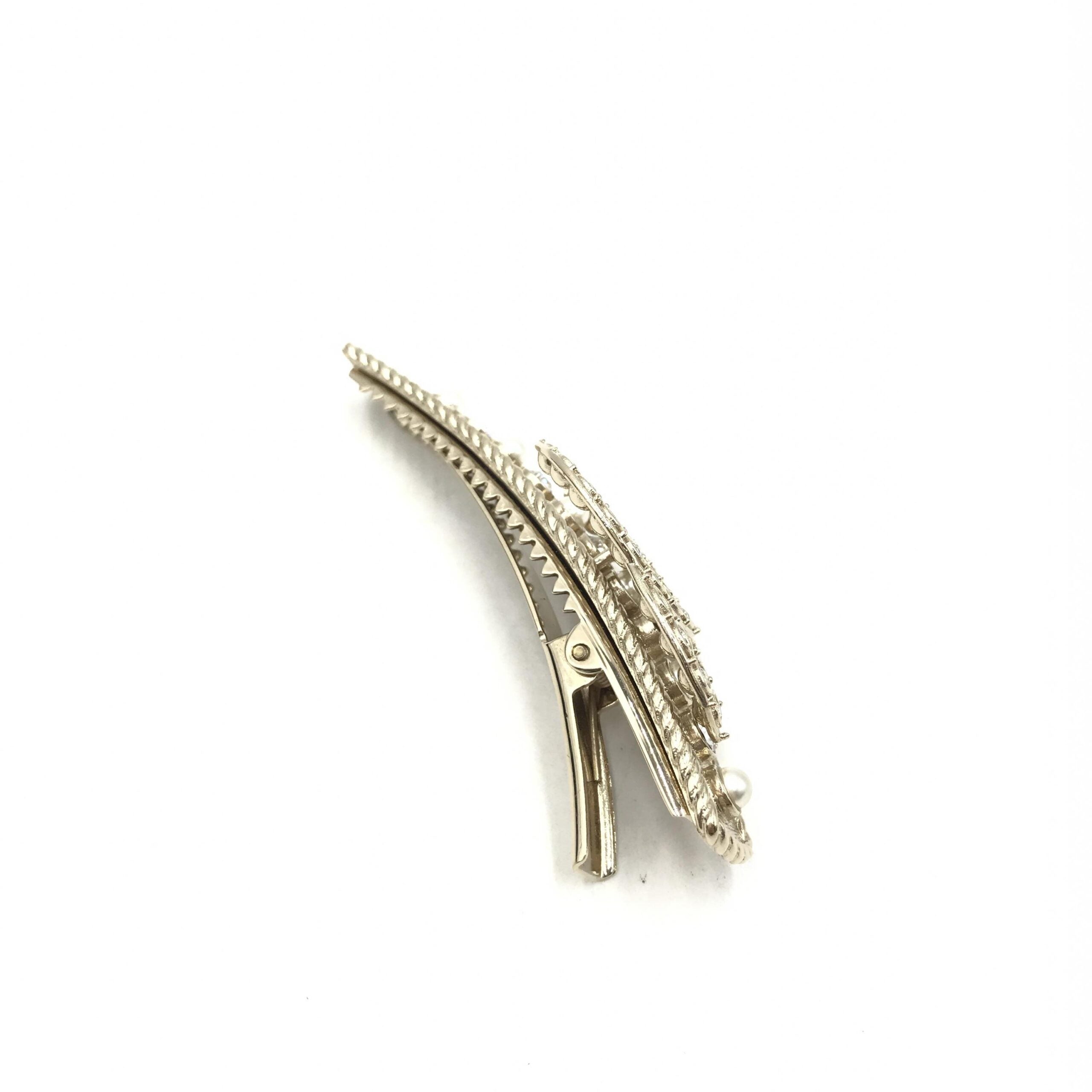 Chanel Crystal Pearl CC Hair Women's Clip (Pre-Owned)