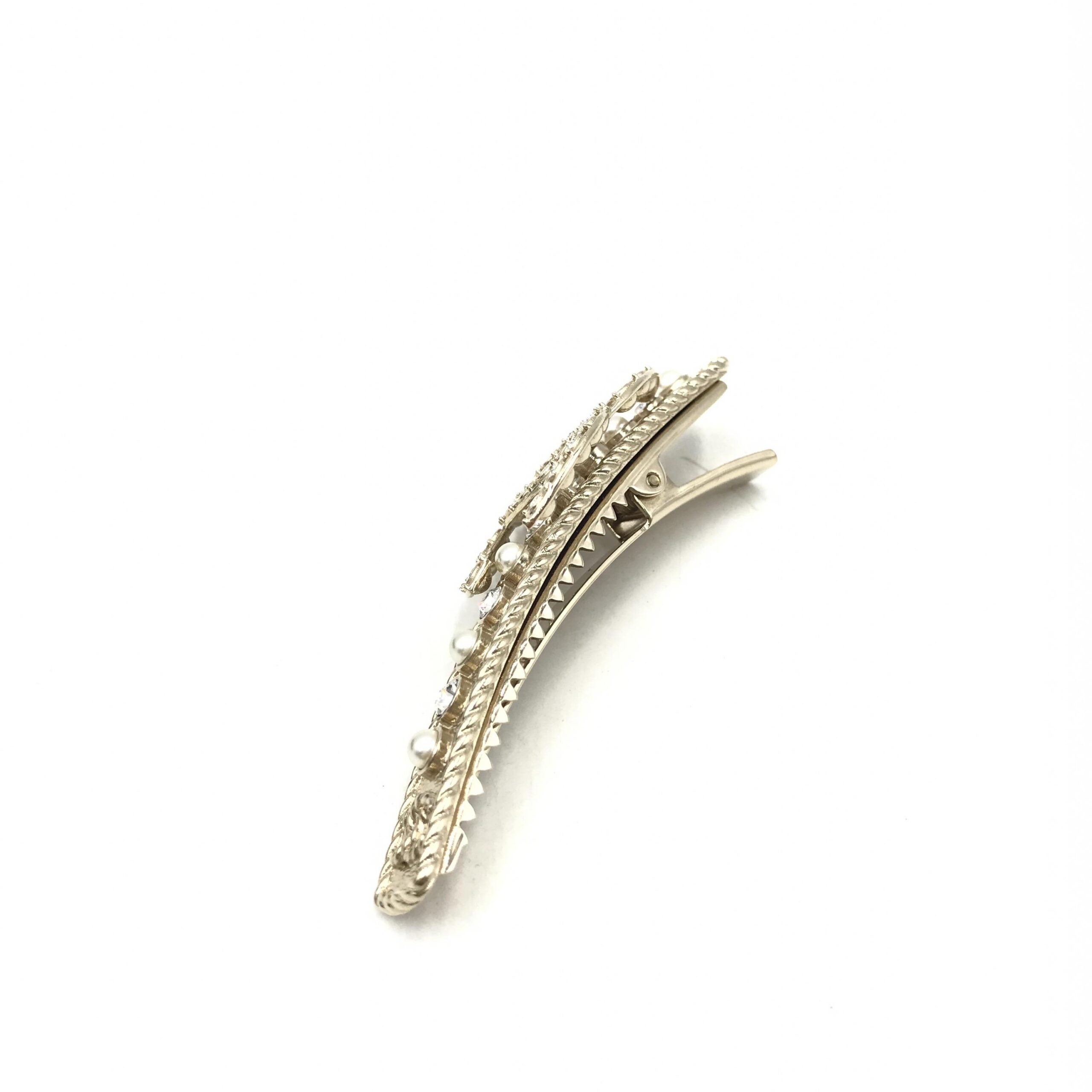 Chanel Crystal Pearl CC Hair Women's Clip (Pre-Owned)