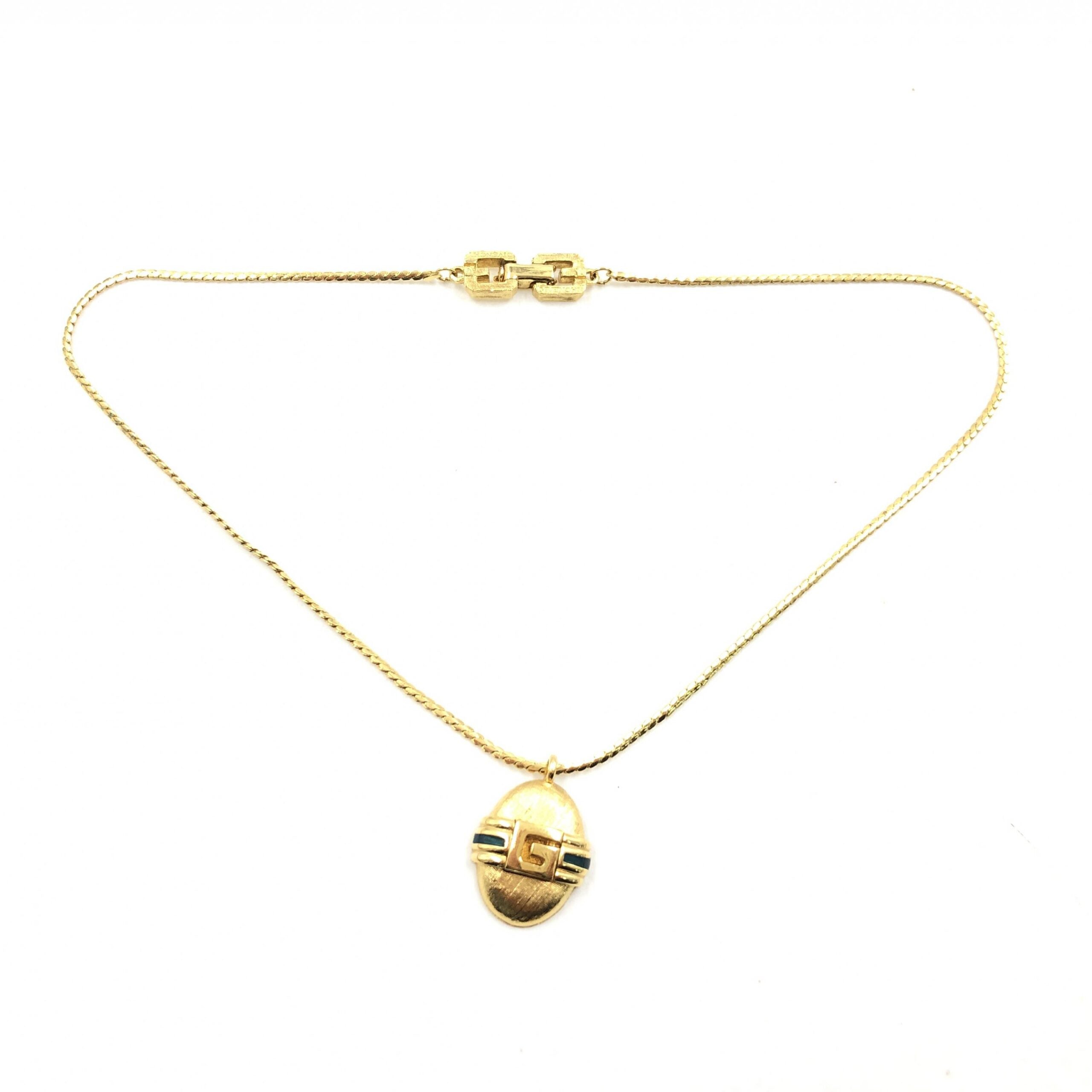 Givenchy Givenchy Pendant Women's Necklace (Pre-Owned)