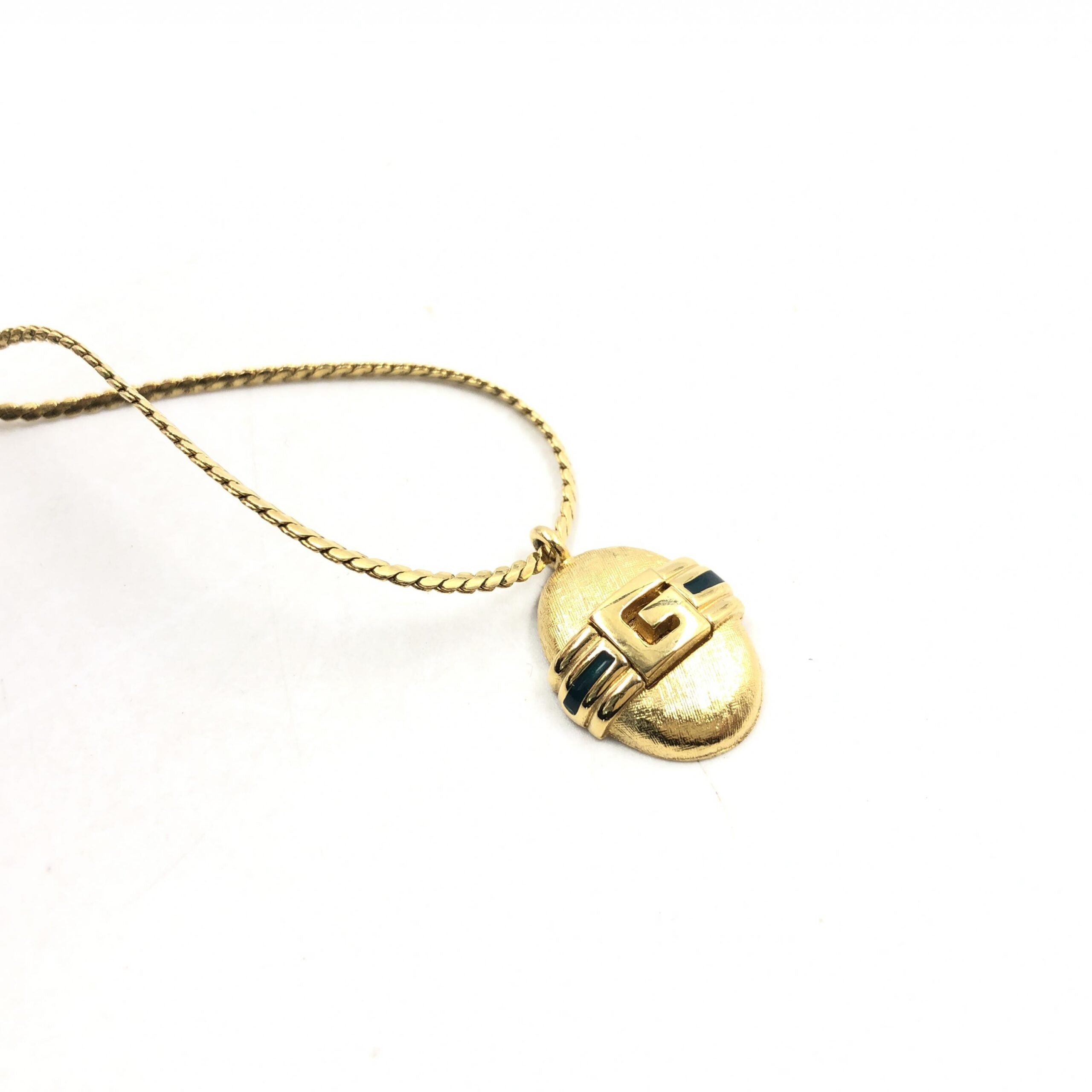 Givenchy Givenchy Pendant Women's Necklace (Pre-Owned)