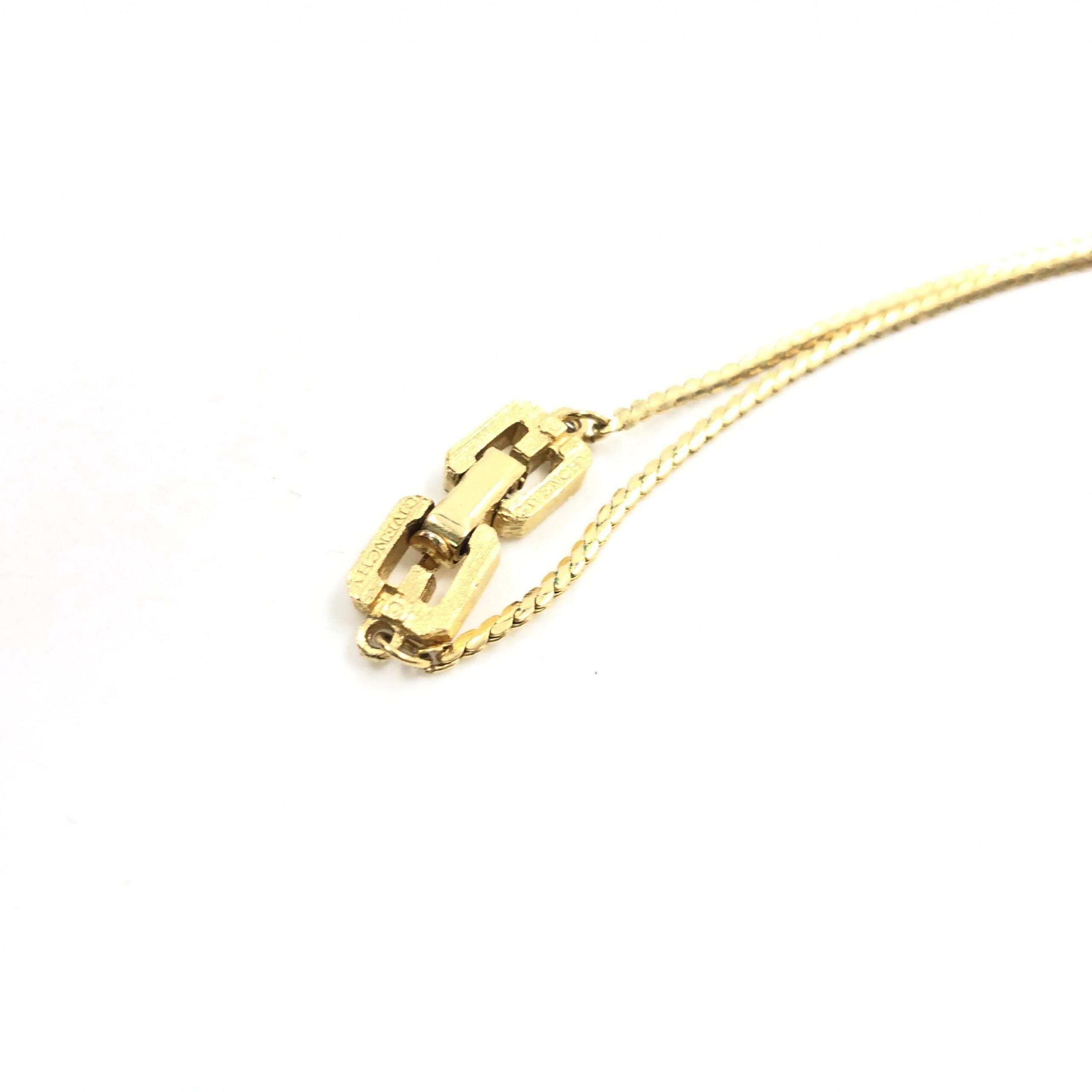 Givenchy Givenchy Pendant Women's Necklace (Pre-Owned)