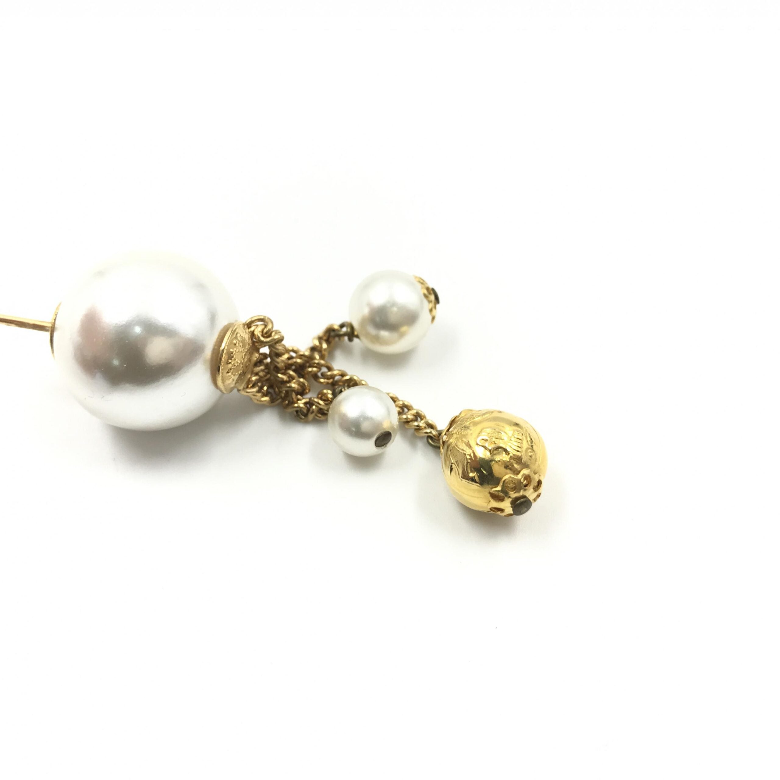 Salvatore Ferragamo Pin Brooch, Pearl Style, Women's Box (Pre-Owned)