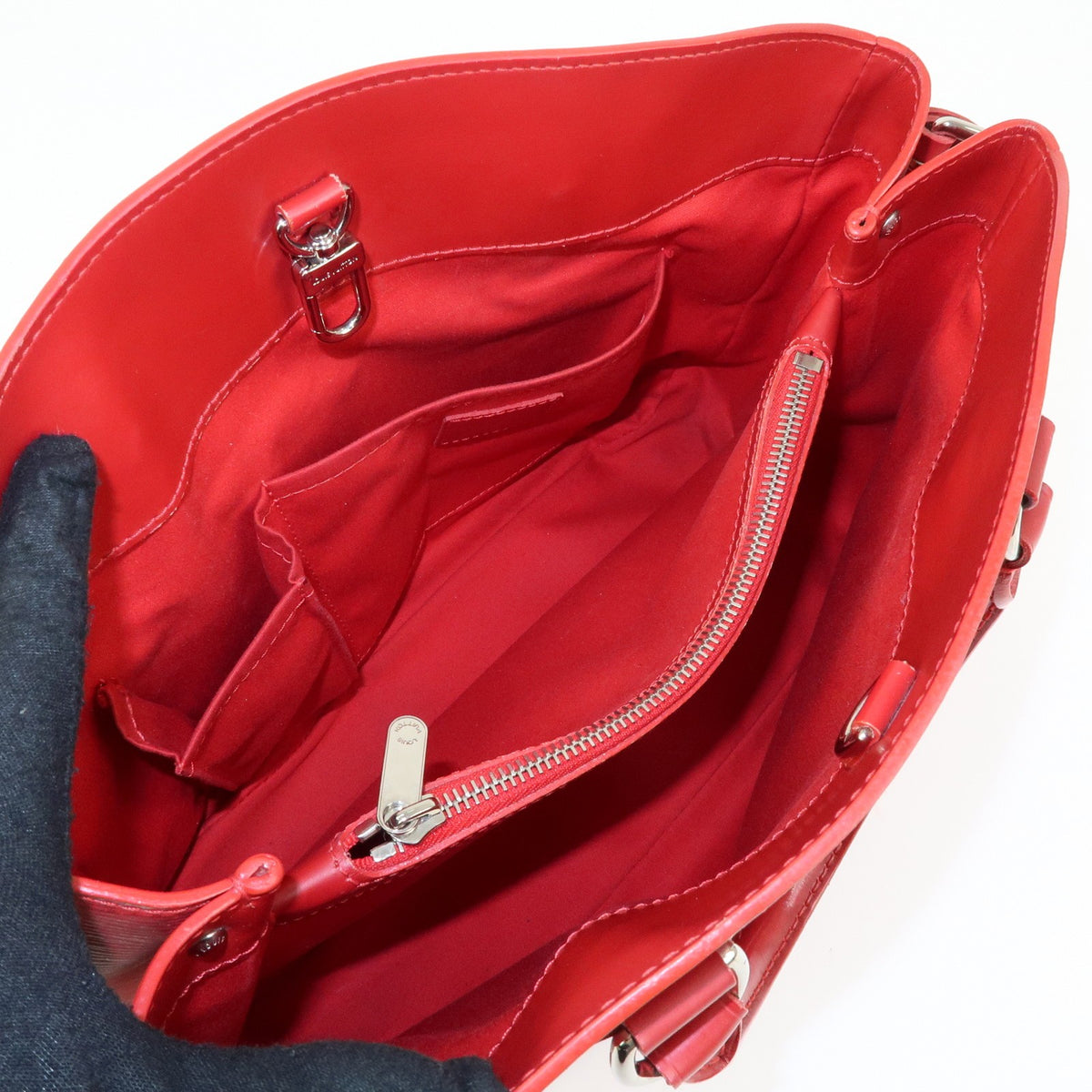 Louis Vuitton Passy Epi Leather Red Leather Tote Bag Bag (Pre-Owned)