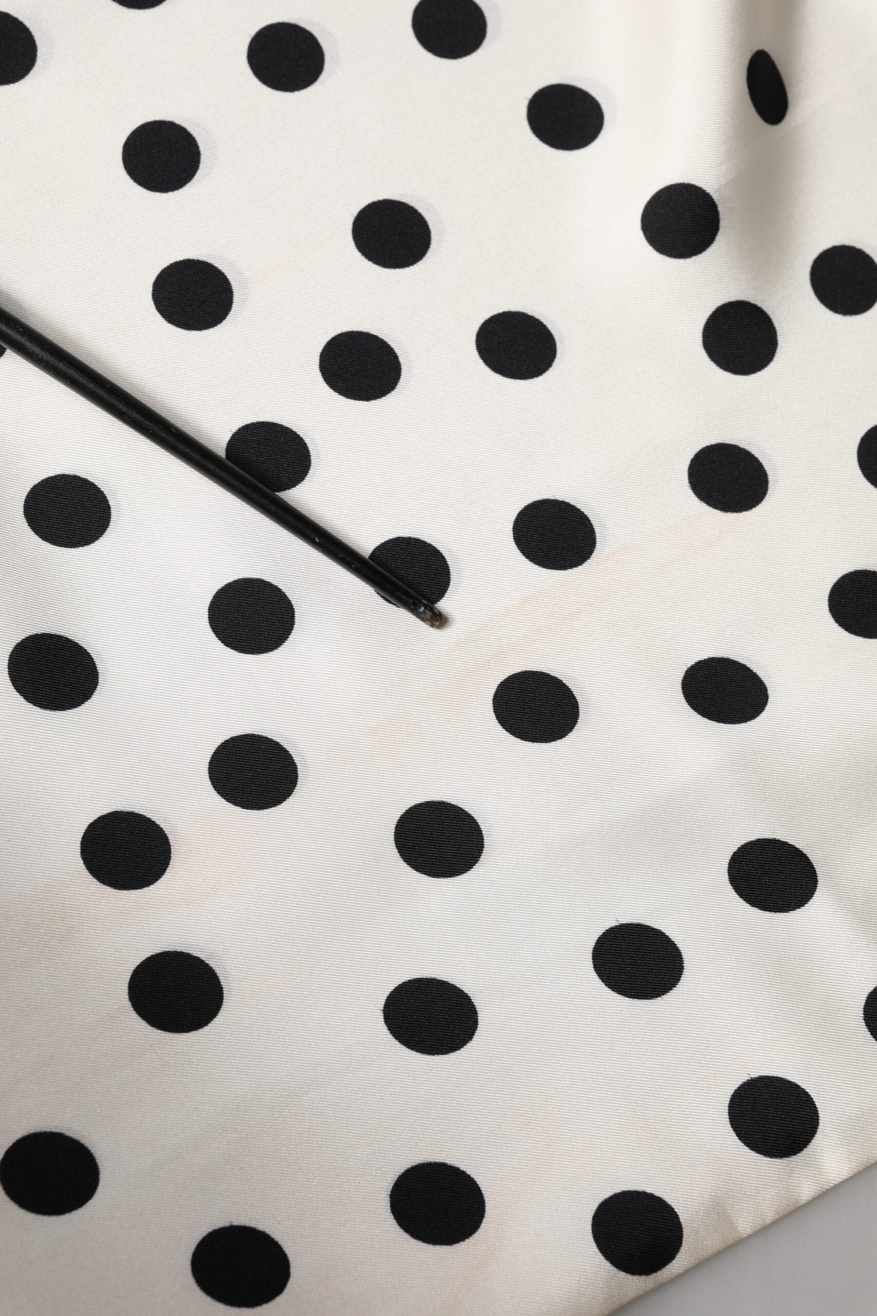 Dolce & Gabbana White Black Polka Dot Neck Wrap Foulard 165.5cmx32cm Men's Scarf (Pre-Owned)