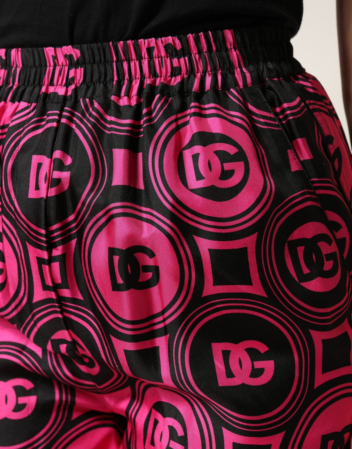 Dolce & Gabbana Black Fuchsia Silk Logo Elastic Waist Women's Shorts