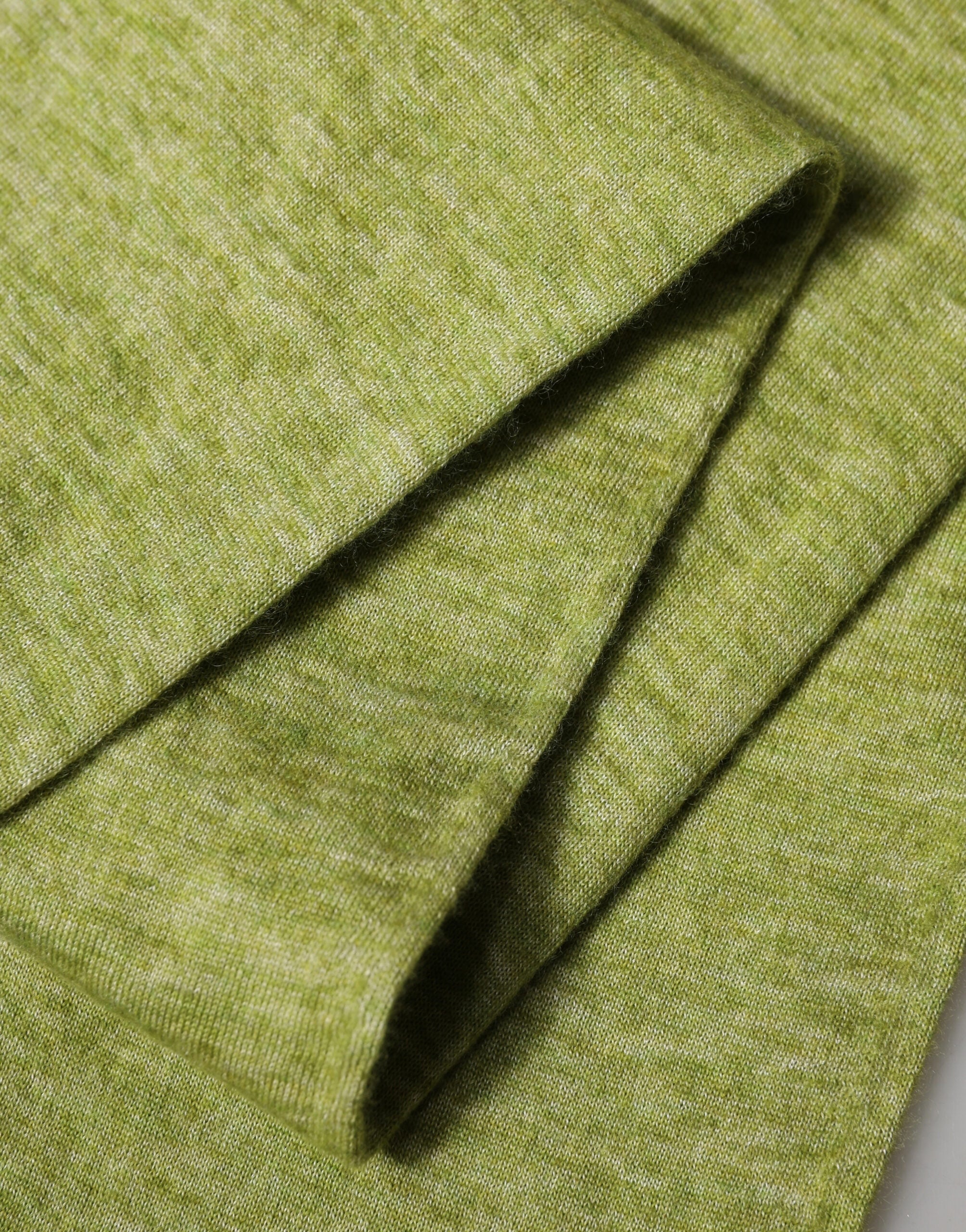Dolce & Gabbana Green Cashmere Knitted Neck Foulard 280cm x11cm Men Men's Scarf