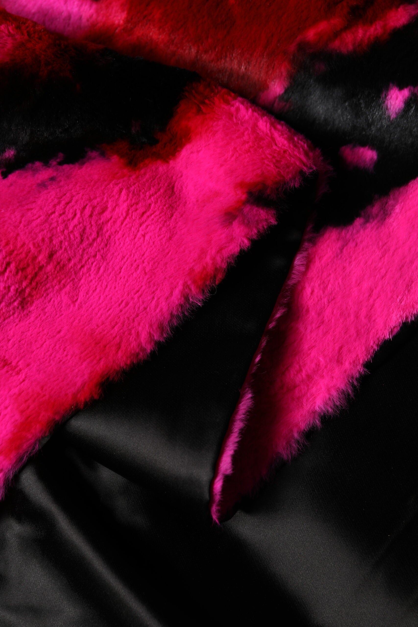 Dolce & Gabbana Pink Black Faux Fur Neck Wrap Fringes 200cm x 59cm Women's Scarf