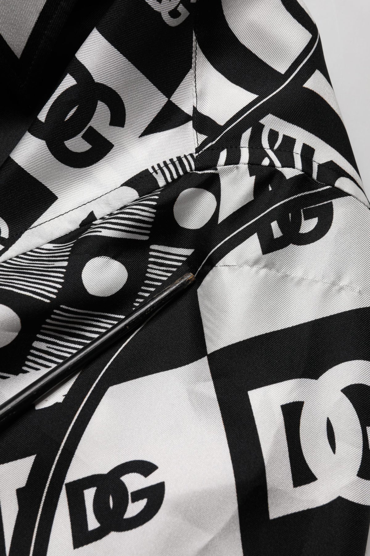 Dolce & Gabbana Black Silk Logo Print Short Sleeves Men's Shirt (Pre-Owned)