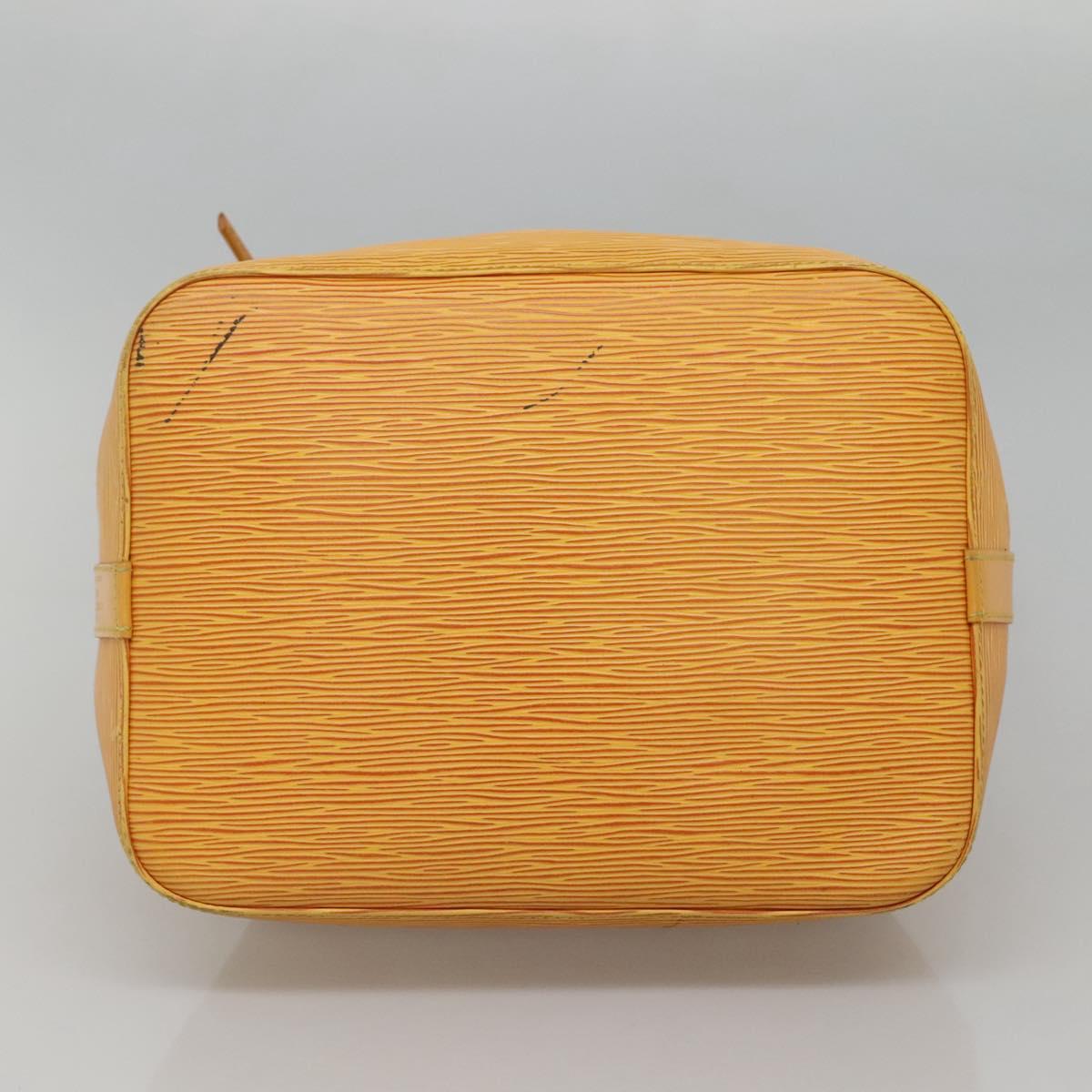 Louis Vuitton Noé Yellow Leather Shoulder Bag (Pre-Owned)
