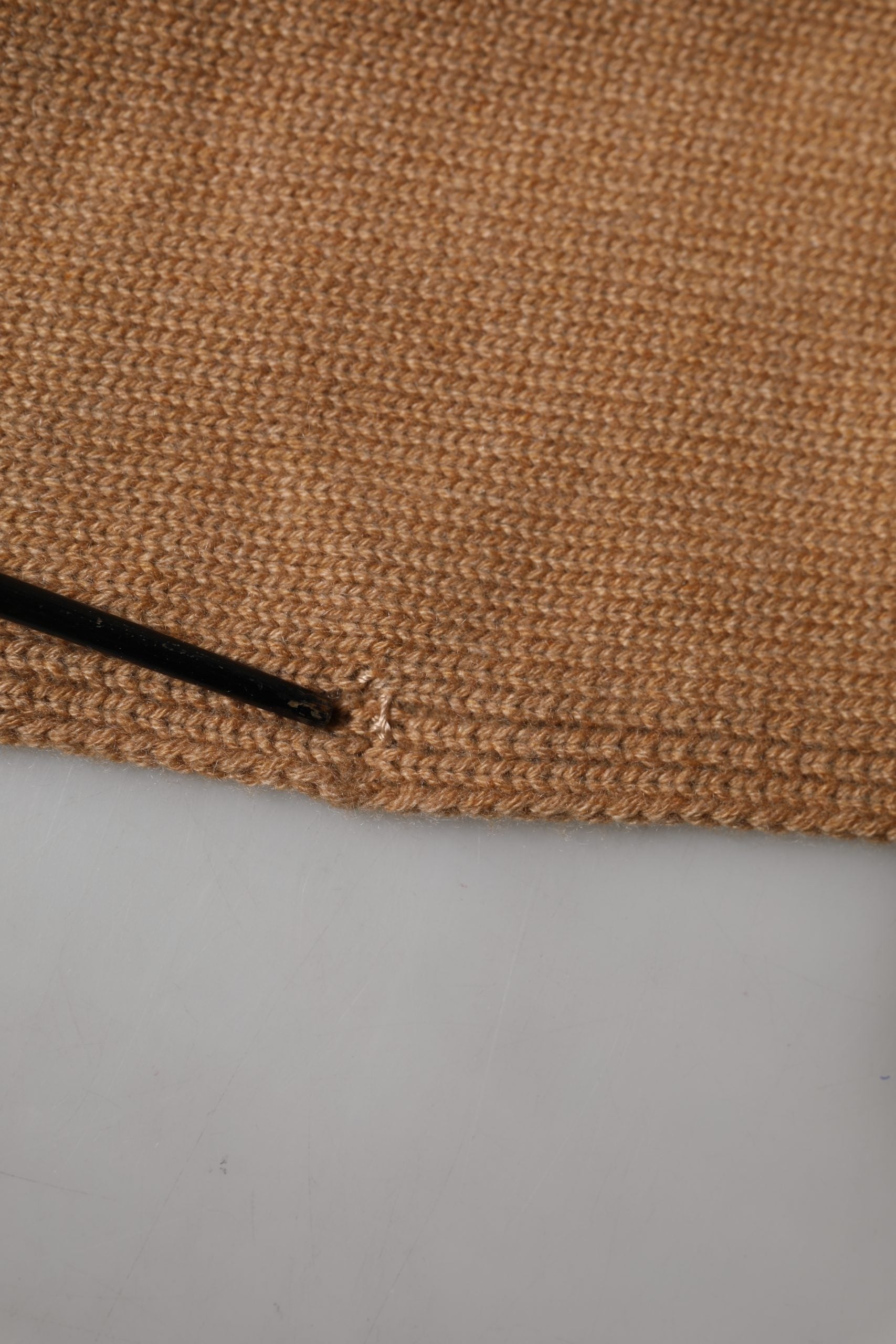 Dolce & Gabbana Brown Cashmere Knitted Men Neck Warmer One Size Men's Scarf (Pre-Owned)