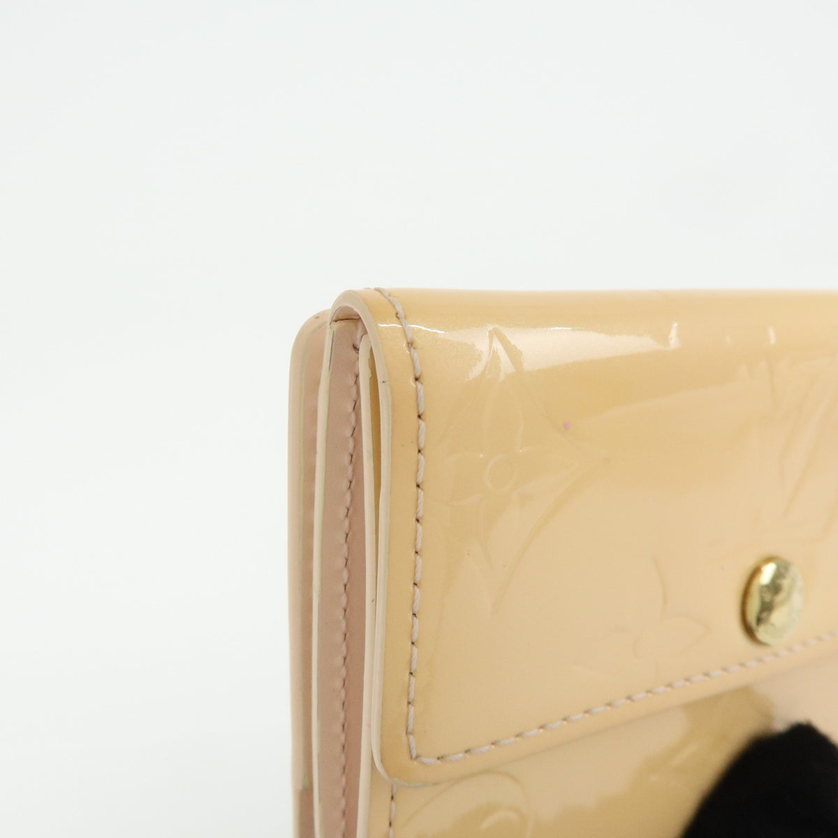 Louis Vuitton Ludlow Vernis Beige Patent_Leather Wallets Accessory (Pre-Owned)