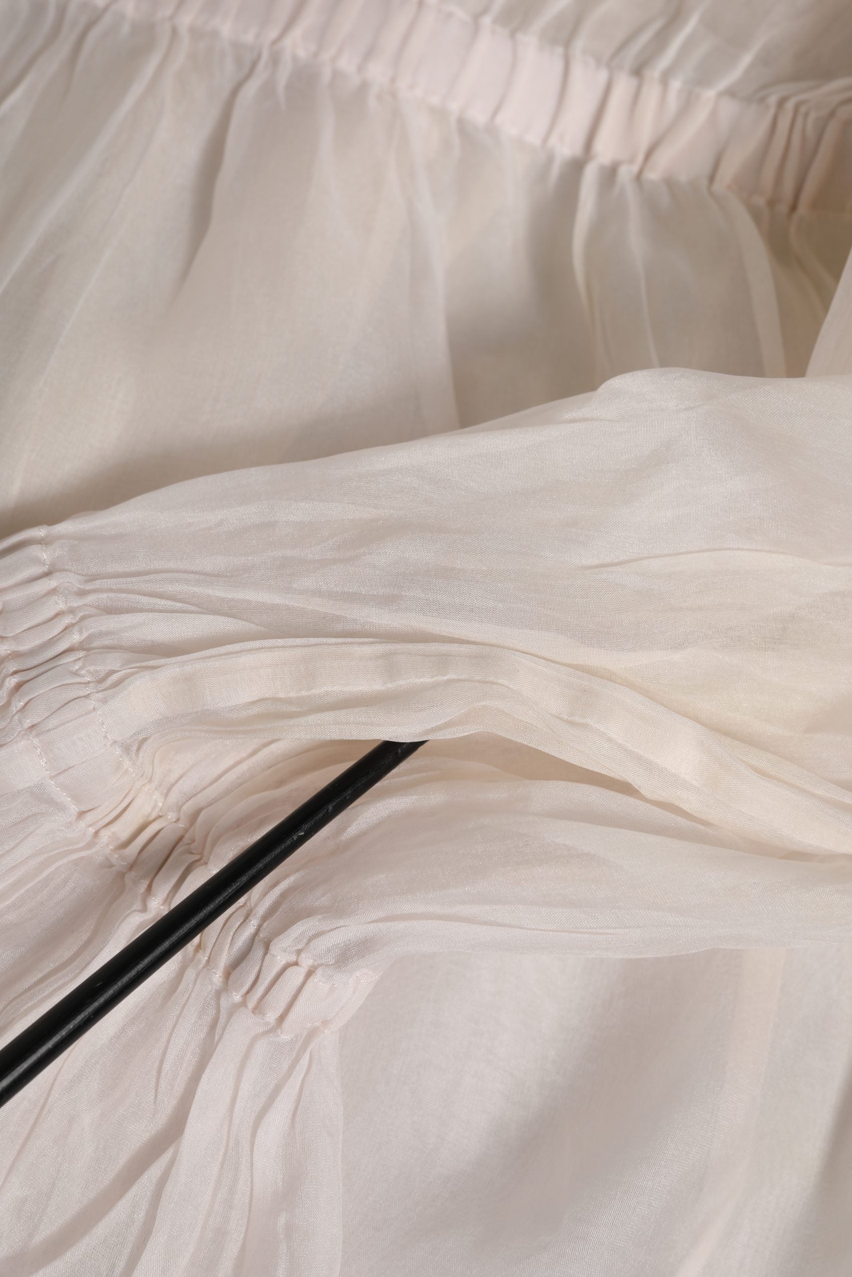 Dolce & Gabbana White Silk Cotton Ascot Collar Blouse Women's Top (Pre-Owned)