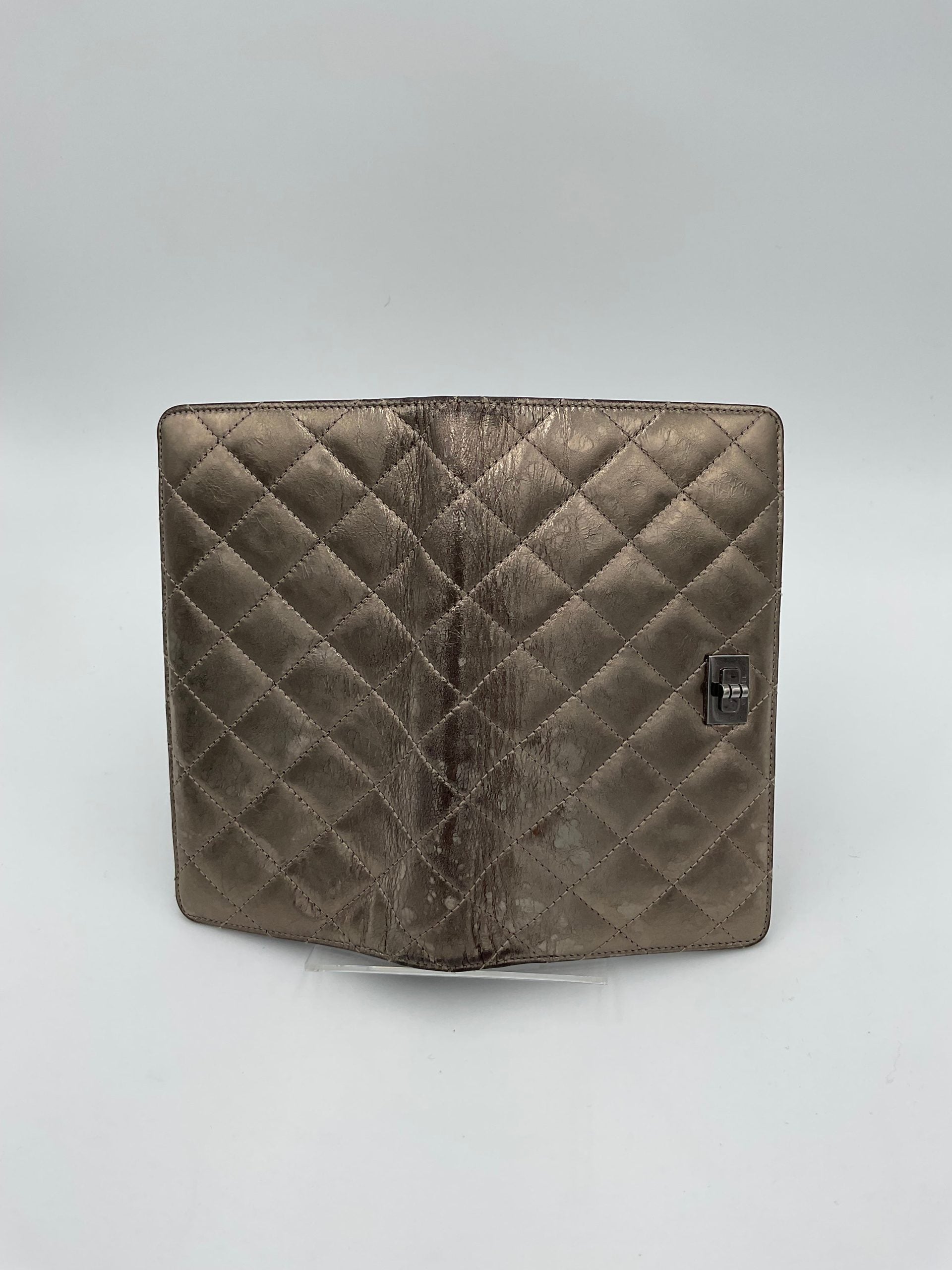 Chanel CHANEL Matèlassè Platinum Women's Wallet (Pre-Owned)