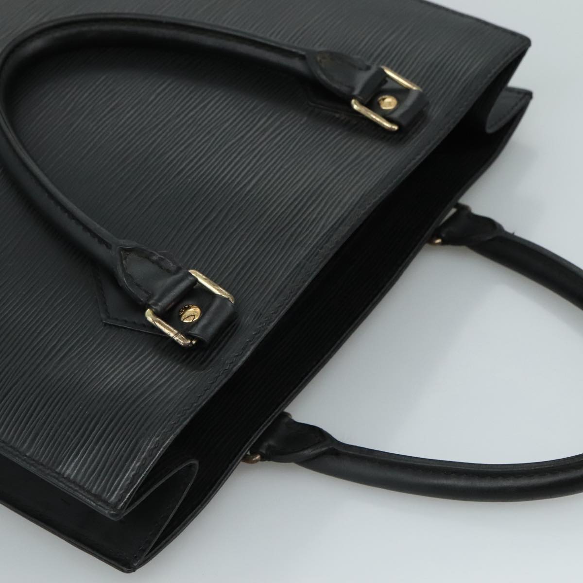 Louis Vuitton Black Leather Handbag (Pre-Owned)