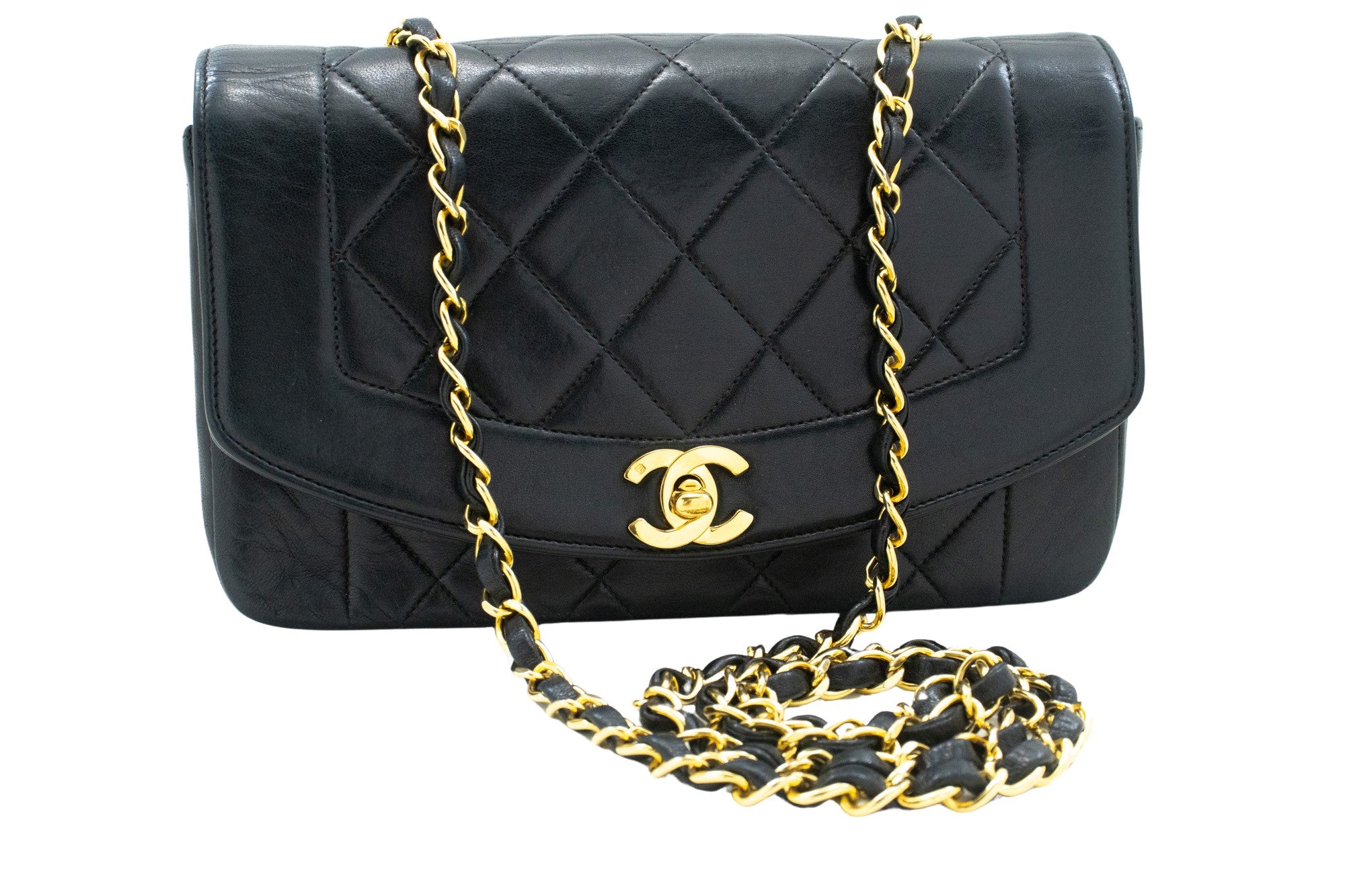 Chanel Diana Black Leather Shoulder Bag (Pre-Owned)
