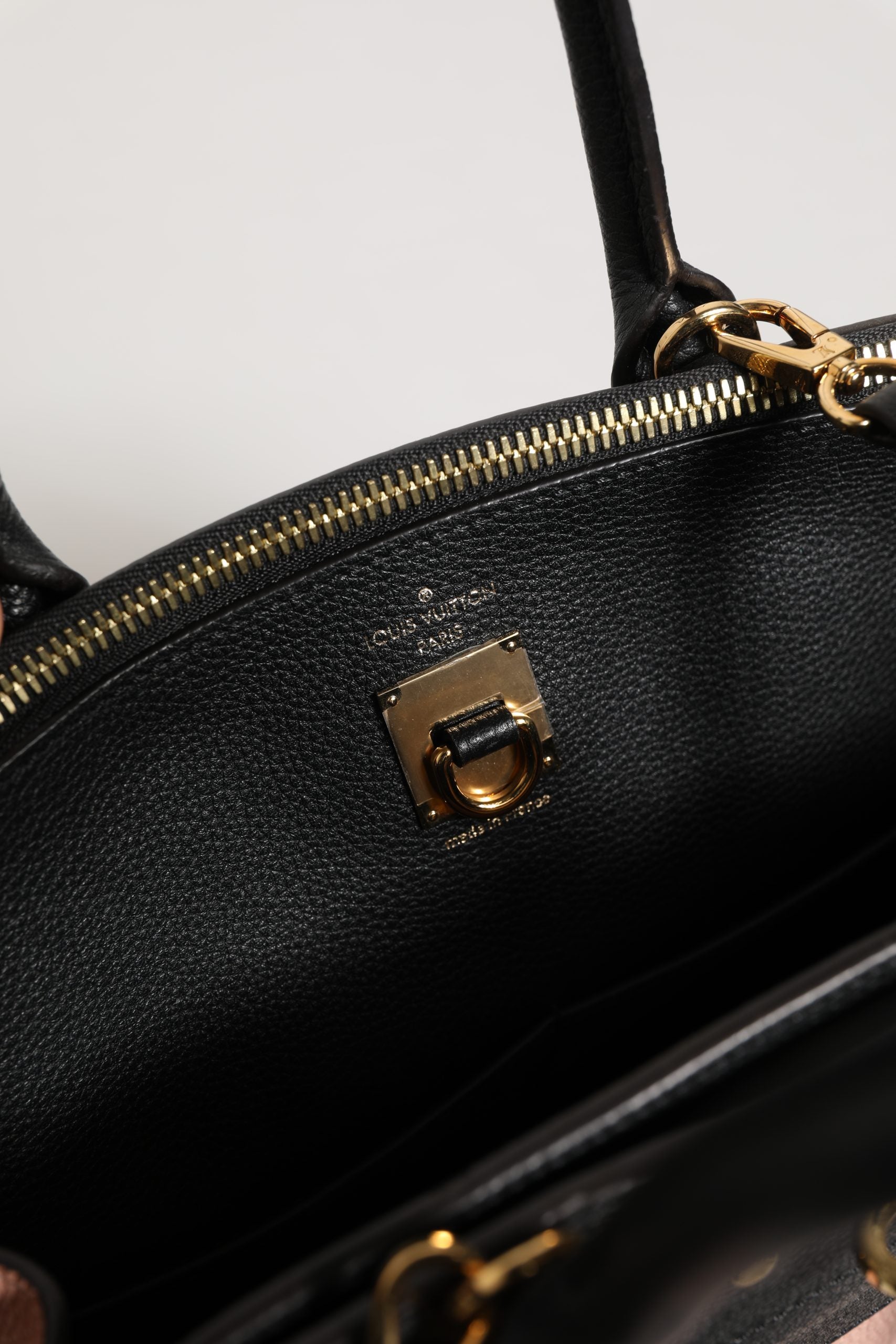 Louis Vuitton Pink and Black Leather City Steamer Leather Women's Handbag (Pre-Owned)