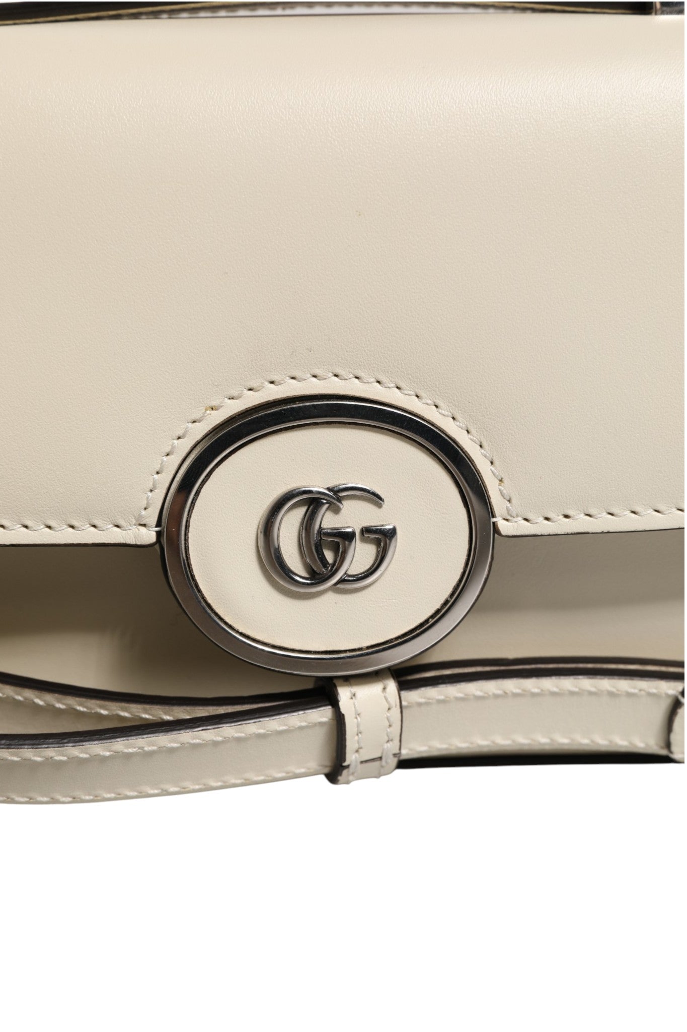 Gucci Petite GG Flap Shoulder Women's Bag (Pre-Owned)