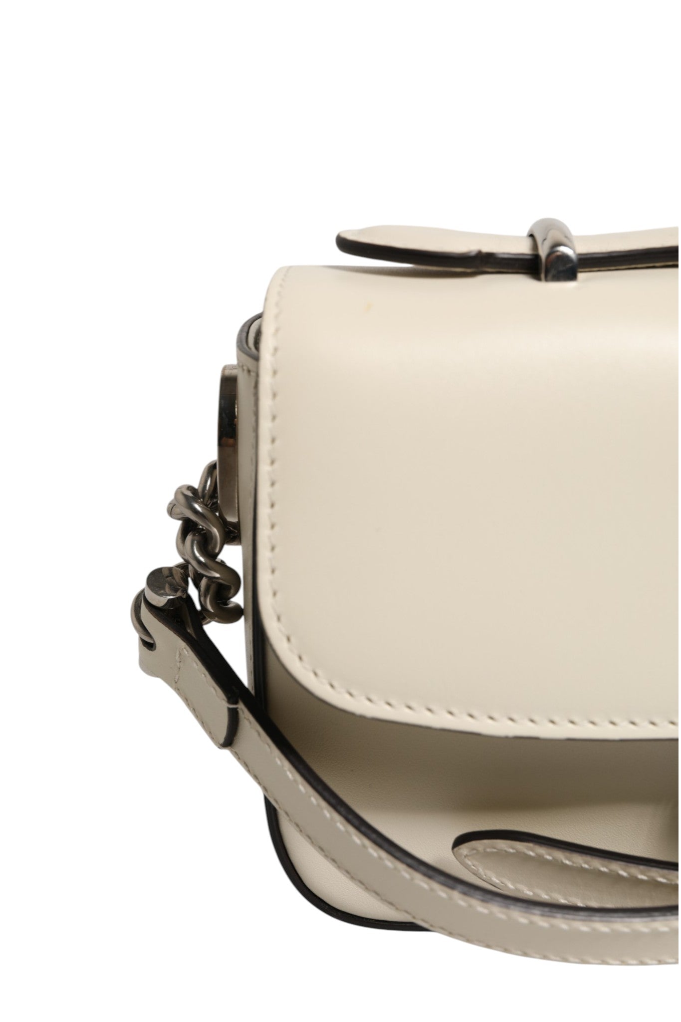 Gucci Petite GG Flap Shoulder Women's Bag (Pre-Owned)