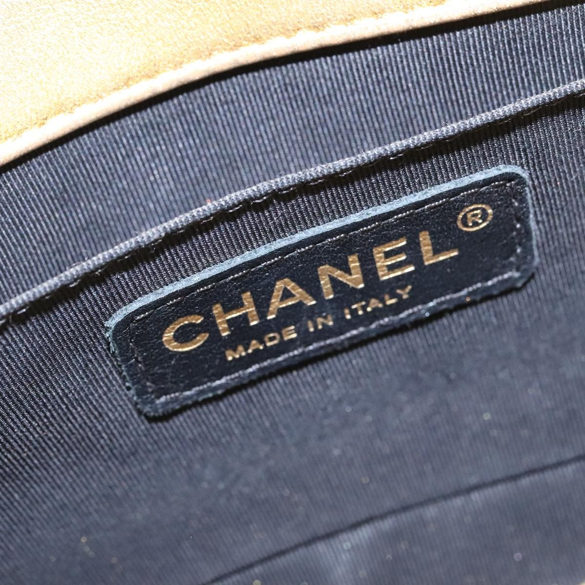 Chanel Boy Flap Quilted Patent Gold Patent_Leather Shoulder Bag Bag (Pre-Owned)