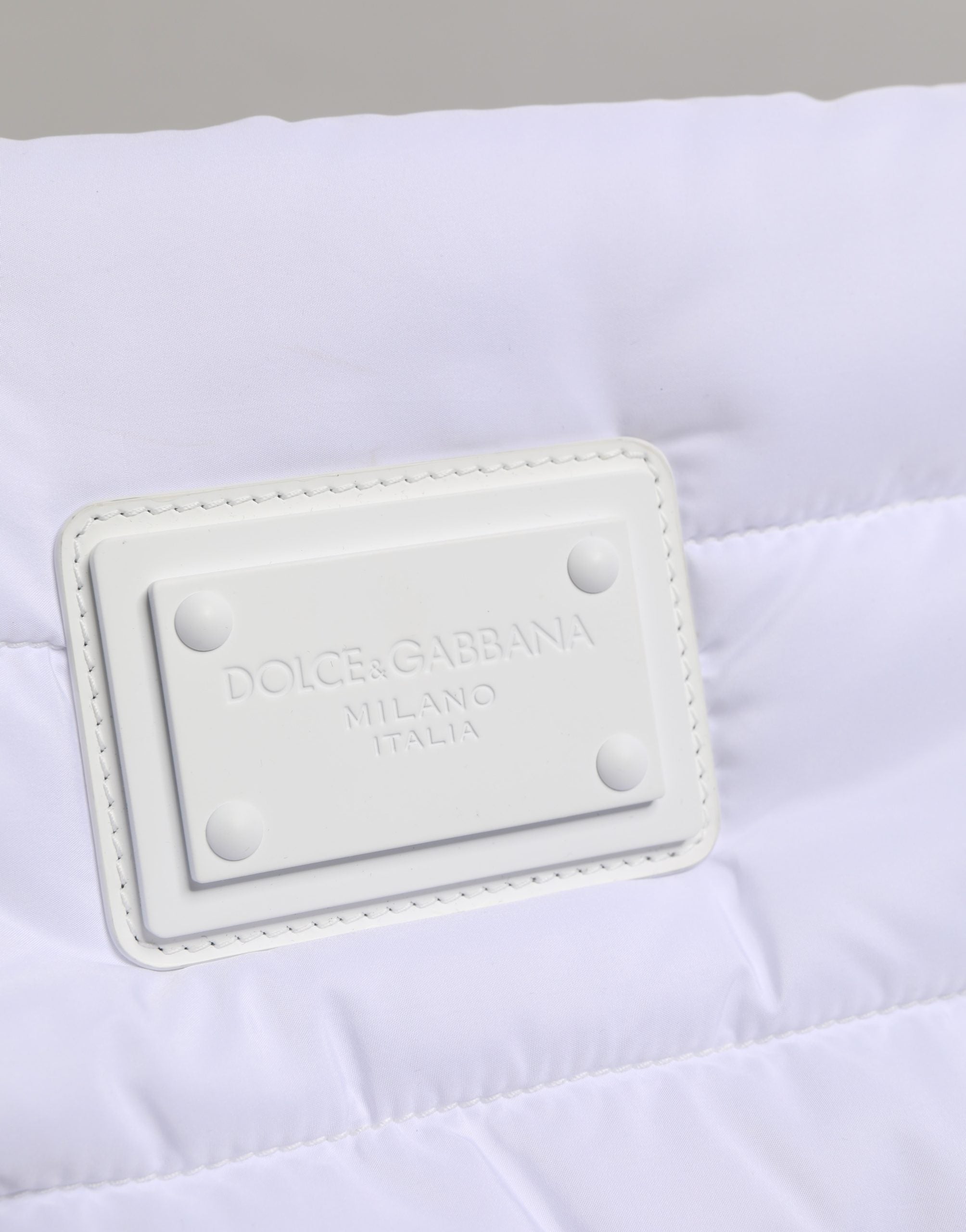 Dolce & Gabbana White Logo Plaque Polyester Quilted Shoulder Borse Women's Bag (Pre-Owned)