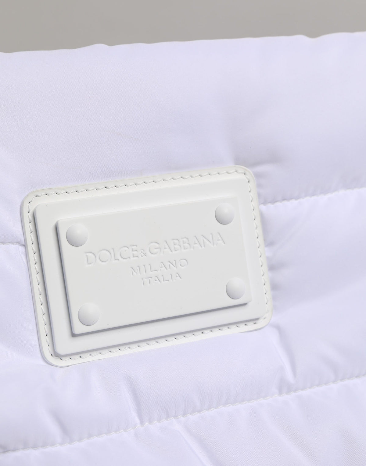 Dolce & Gabbana White Logo Plaque Polyester Quilted Shoulder Borse Women's Bag (Pre-Owned)