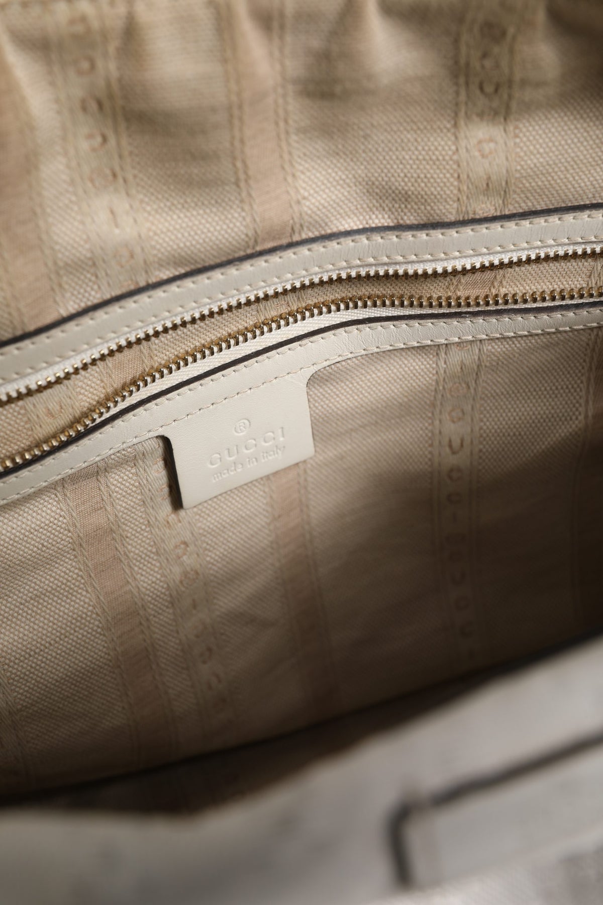 Gucci Medium Diamante Leather Boston Women's Bag (Pre-Owned)